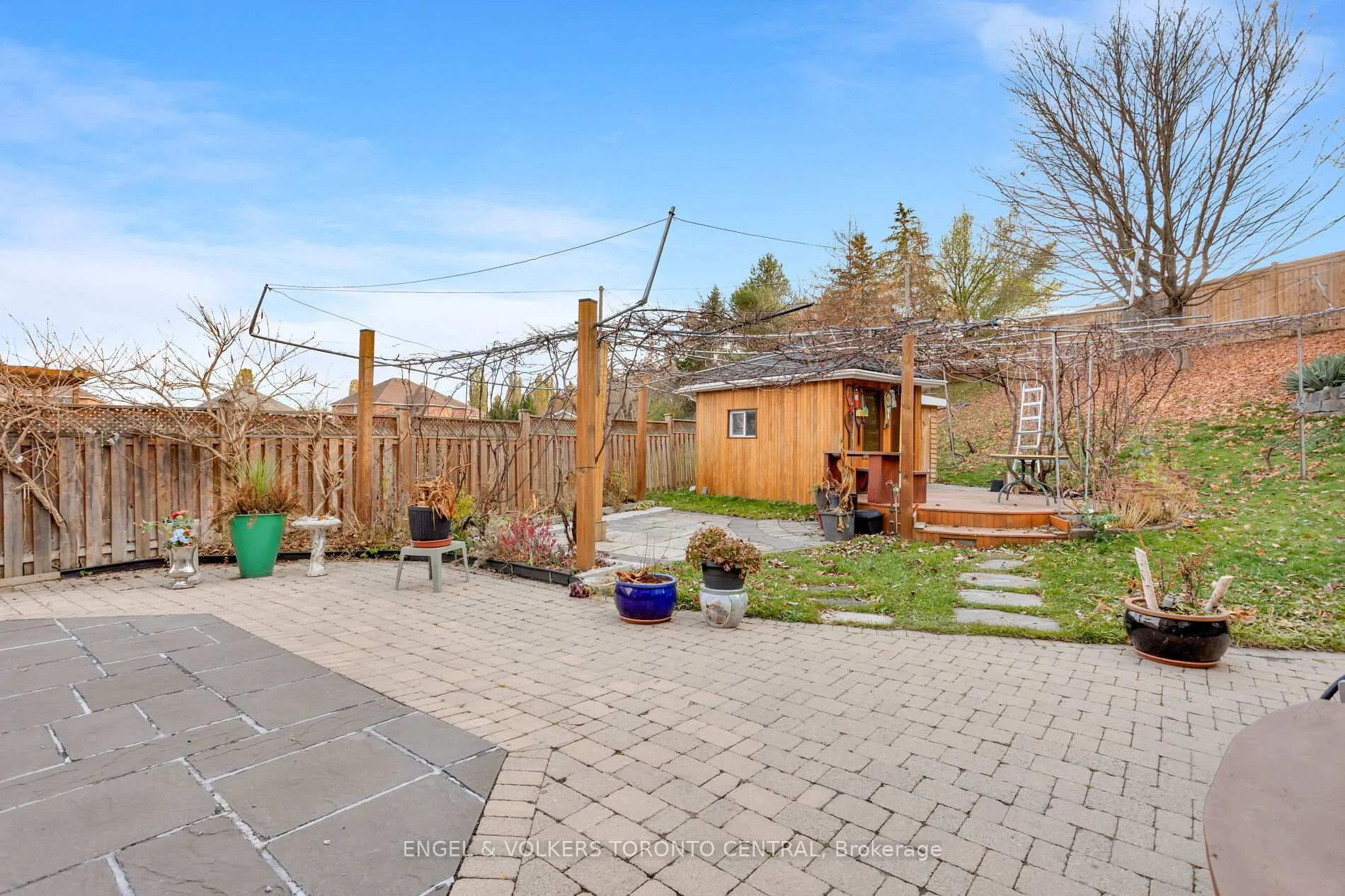 Photo 45 of 144 Claremont Lane, Vaughan, West Woodbridge — HOMEH