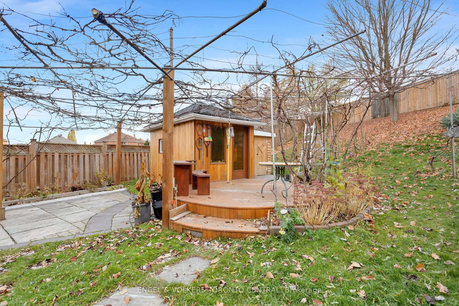Photo 47 of 144 Claremont Lane, Vaughan, West Woodbridge — HOMEH