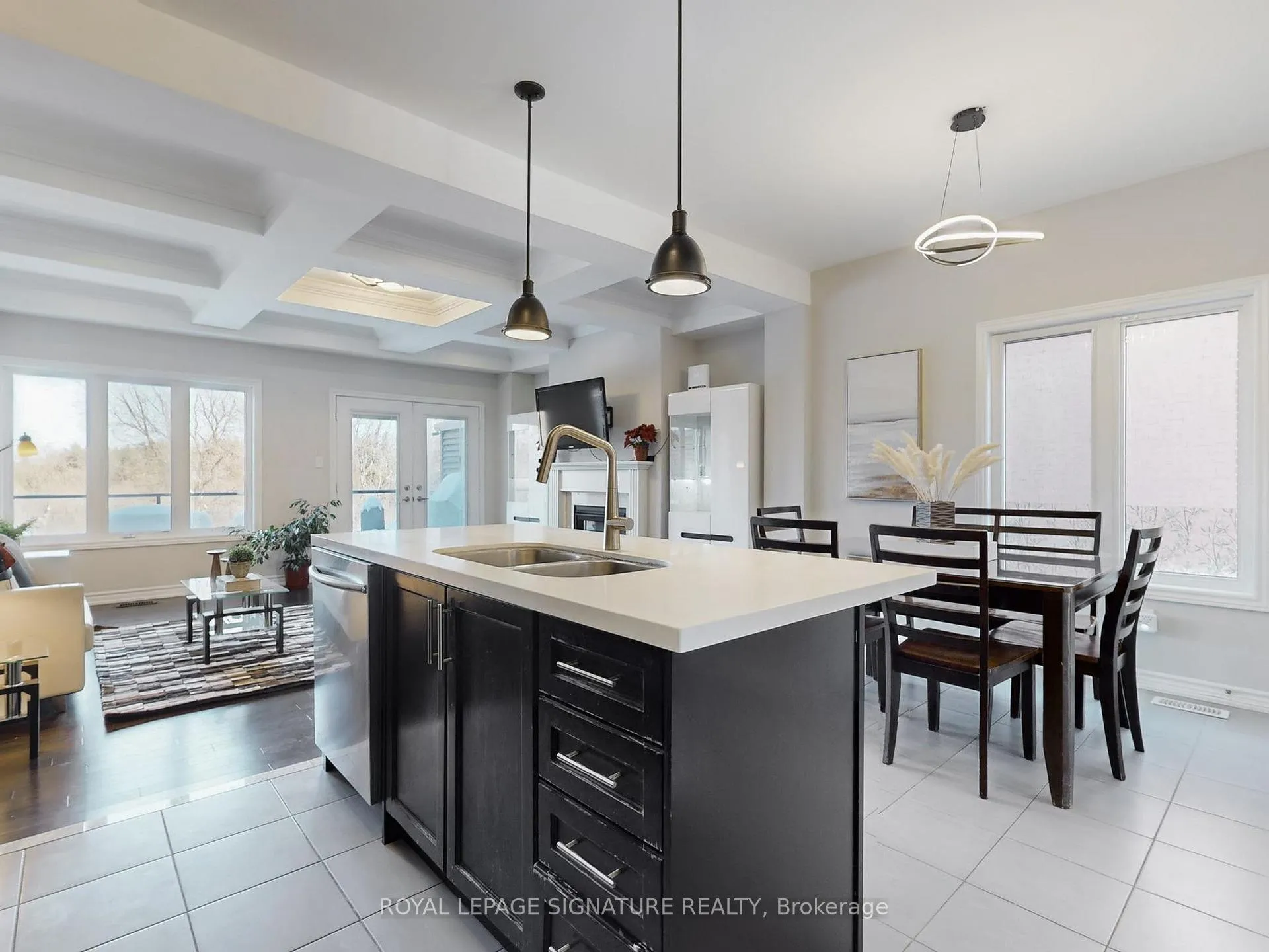 Photo 10 of 27 Michael Cummings Court, Uxbridge — HOMEH