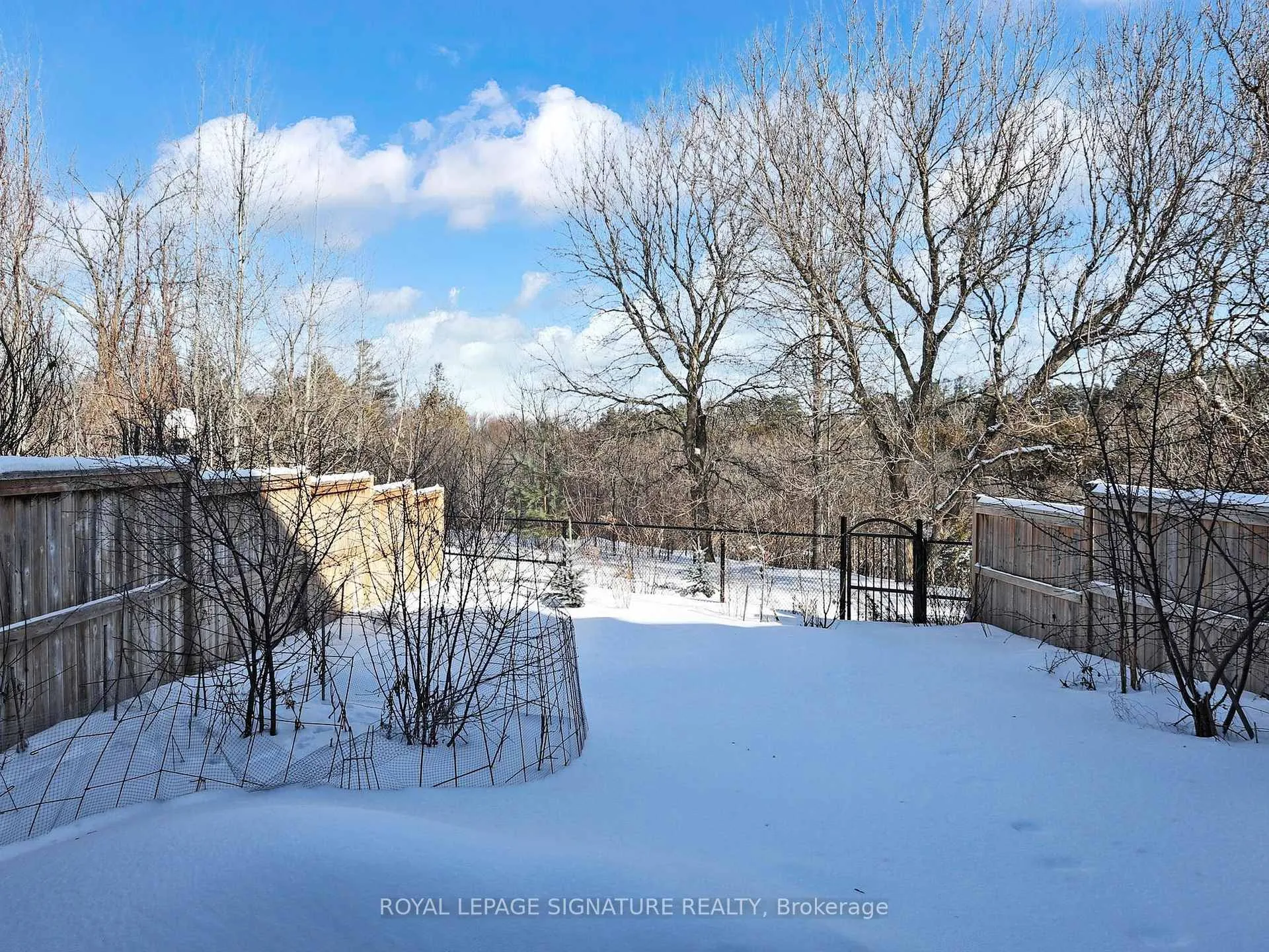 Photo 43 of 27 Michael Cummings Court, Uxbridge — HOMEH