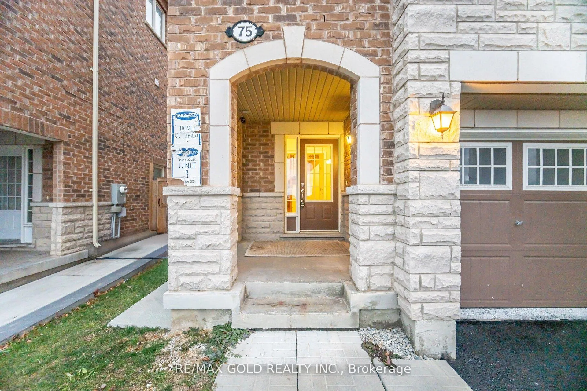 Photo 2 of 75 Baycliffe Crescent, Brampton, Northwest Brampton — HOMEH