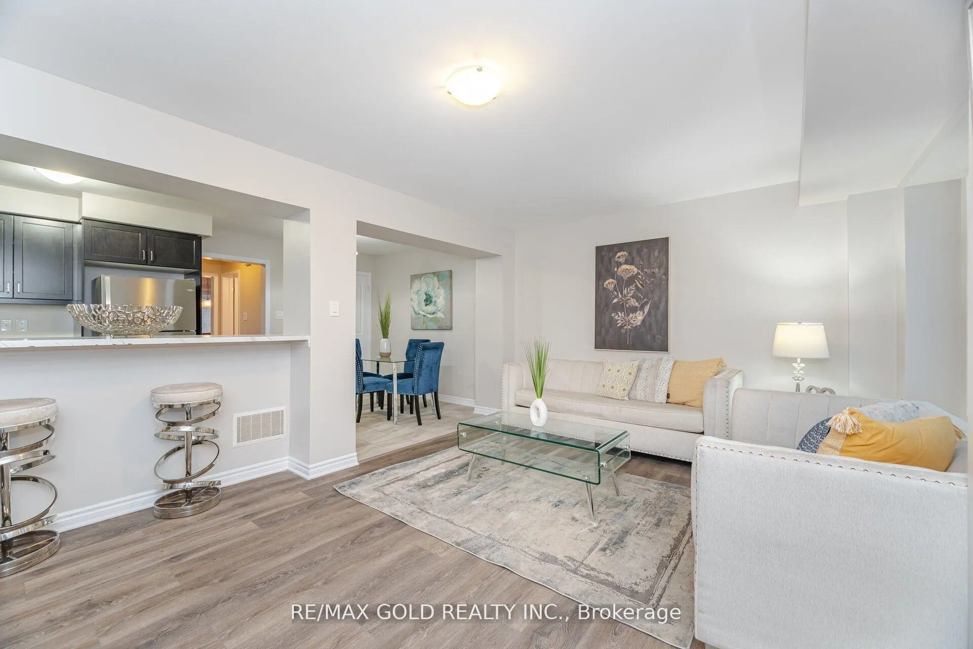 Photo 14 of 75 Baycliffe Crescent, Brampton, Northwest Brampton — HOMEH