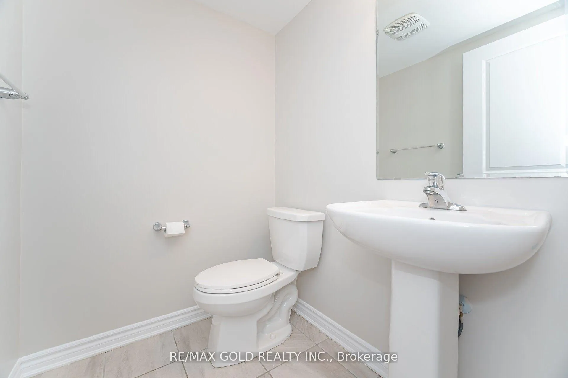 Photo 15 of 75 Baycliffe Crescent, Brampton, Northwest Brampton — HOMEH