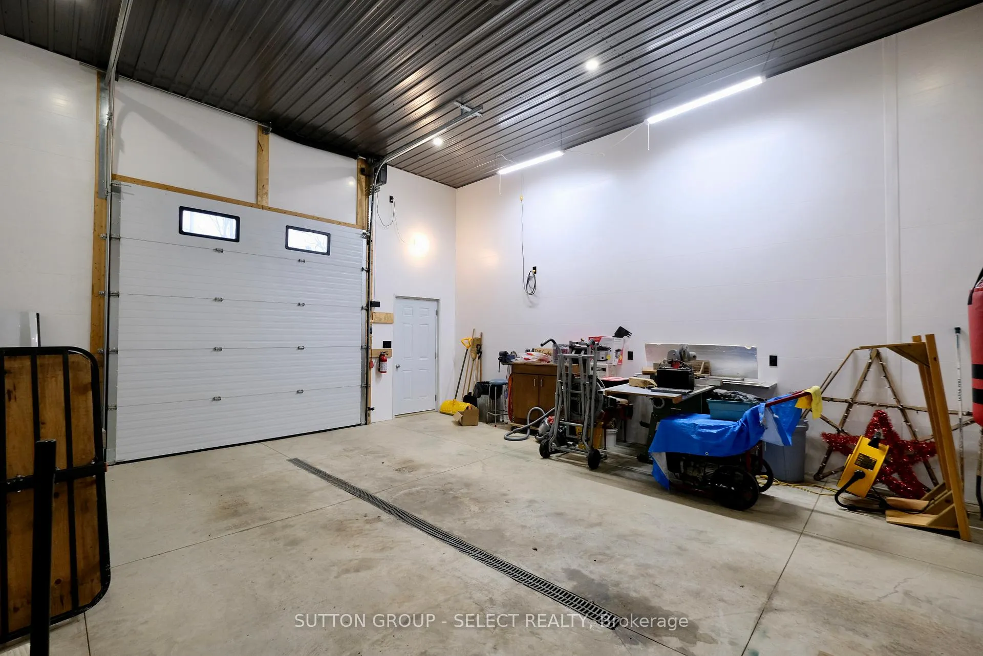 Photo 27 of 7284 Calvert Drive, Strathroy-Caradoc, Rural Strathroy-Caradoc — HOMEH