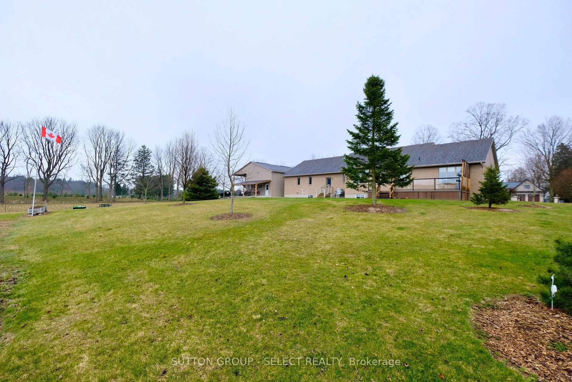 Photo 31 of 7284 Calvert Drive, Strathroy-Caradoc, Rural Strathroy-Caradoc — HOMEH