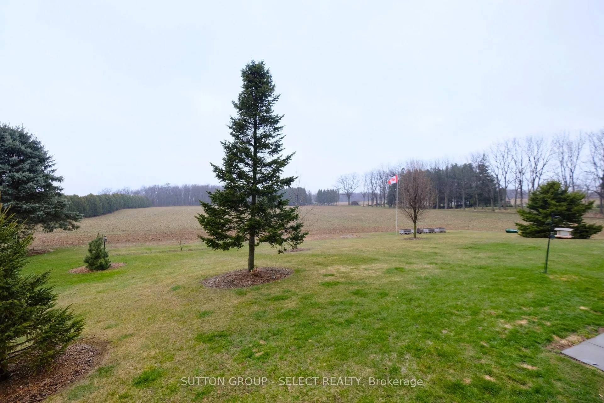 Photo 35 of 7284 Calvert Drive, Strathroy-Caradoc, Rural Strathroy-Caradoc — HOMEH