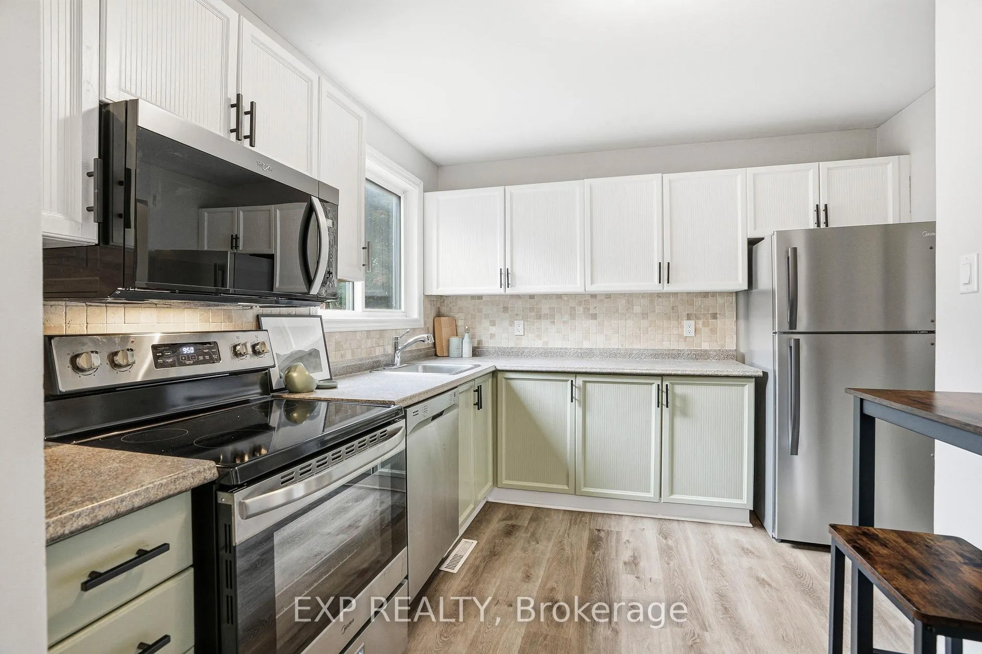 Photo 5 of 51 Raftus Square, Ottawa, Barrhaven - Pheasant Run — HOMEH