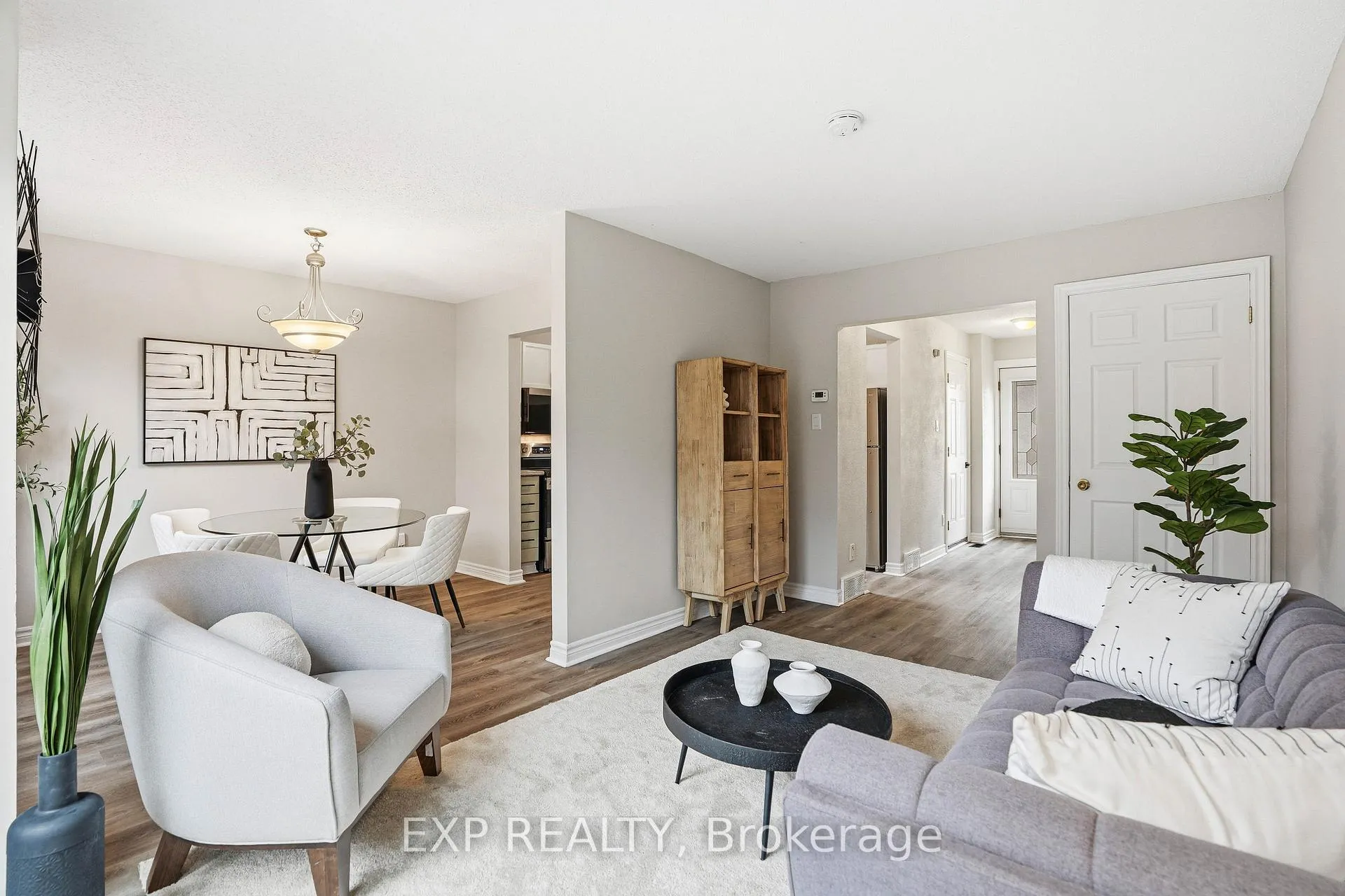 Photo 10 of 51 Raftus Square, Ottawa, Barrhaven - Pheasant Run — HOMEH
