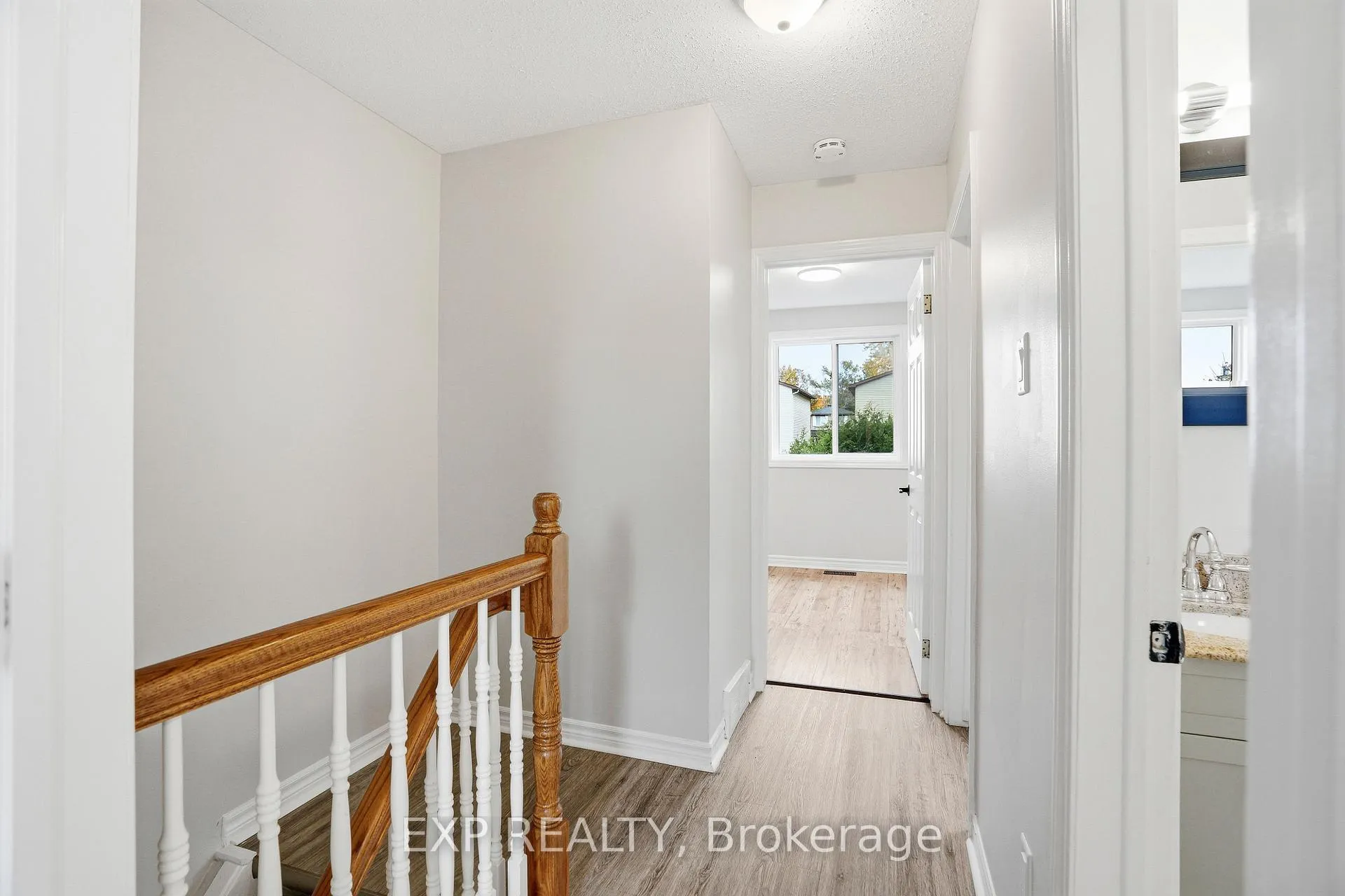 Photo 18 of 51 Raftus Square, Ottawa, Barrhaven - Pheasant Run — HOMEH