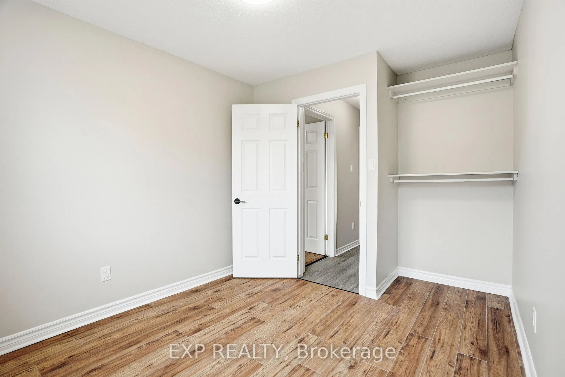 Photo 20 of 51 Raftus Square, Ottawa, Barrhaven - Pheasant Run — HOMEH