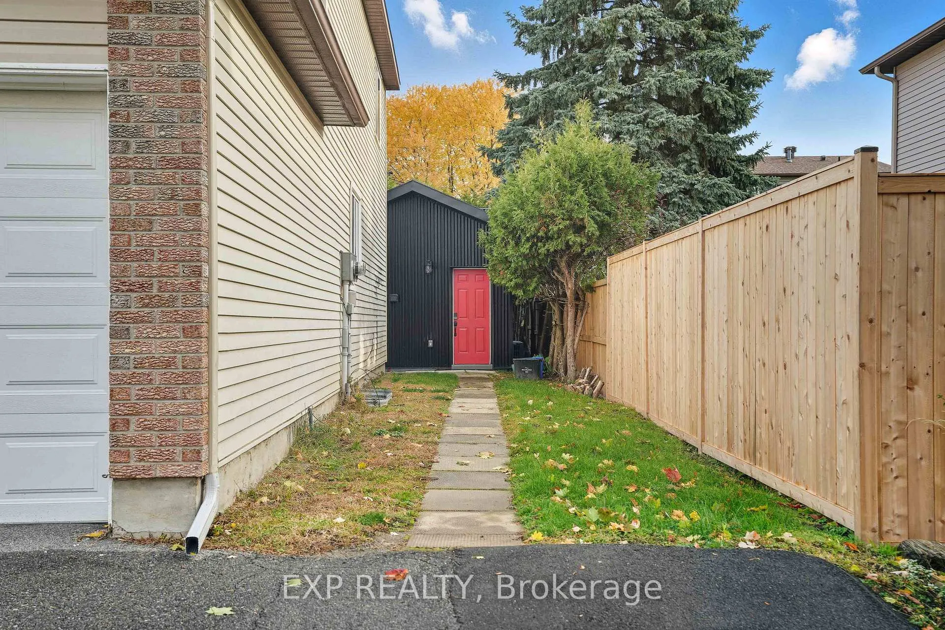 Photo 27 of 51 Raftus Square, Ottawa, Barrhaven - Pheasant Run — HOMEH