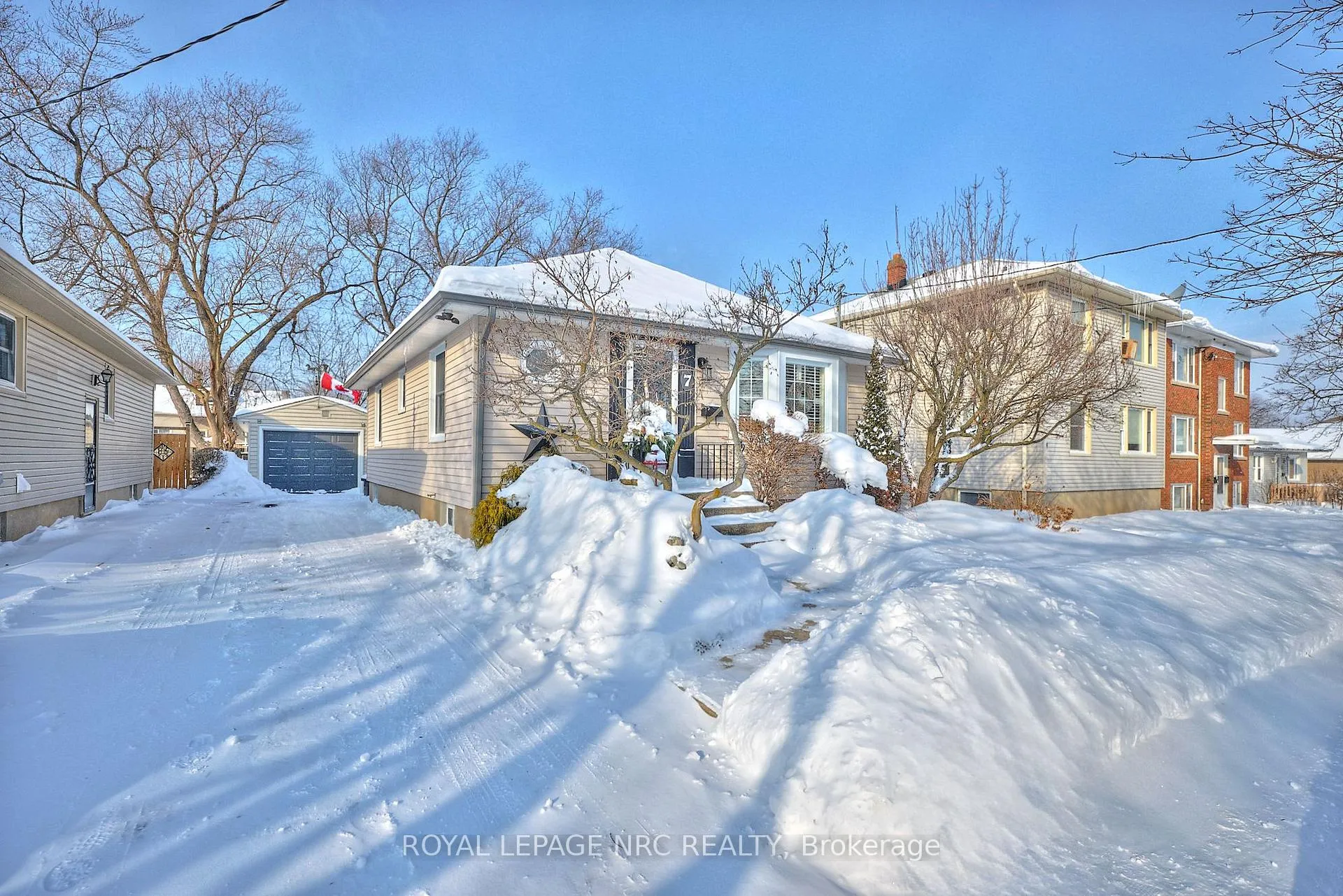 Photo 1 of 7 Perth Street, St. Catharines, E. Chester — HOMEH