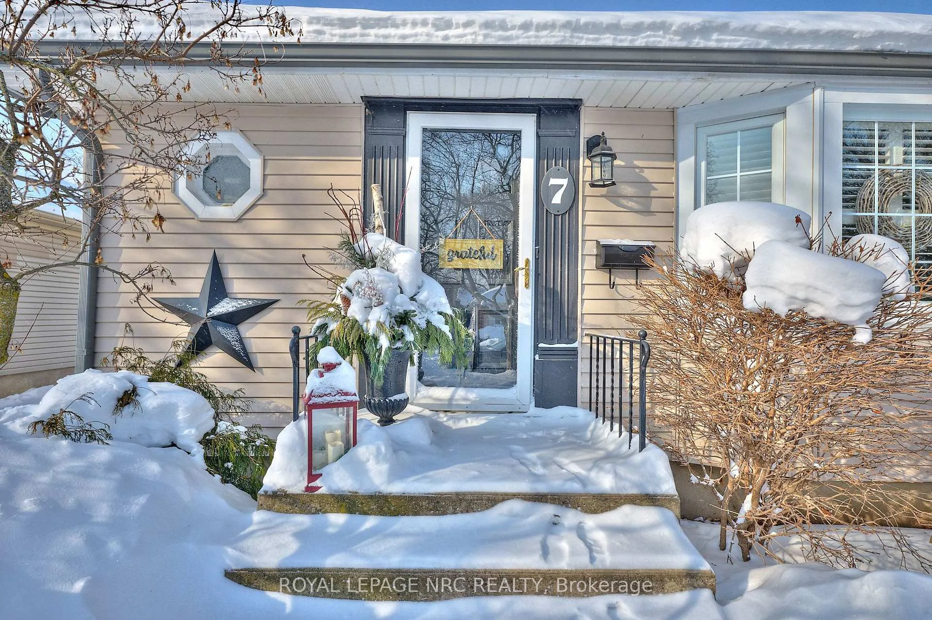 Photo 3 of 7 Perth Street, St. Catharines, E. Chester — HOMEH