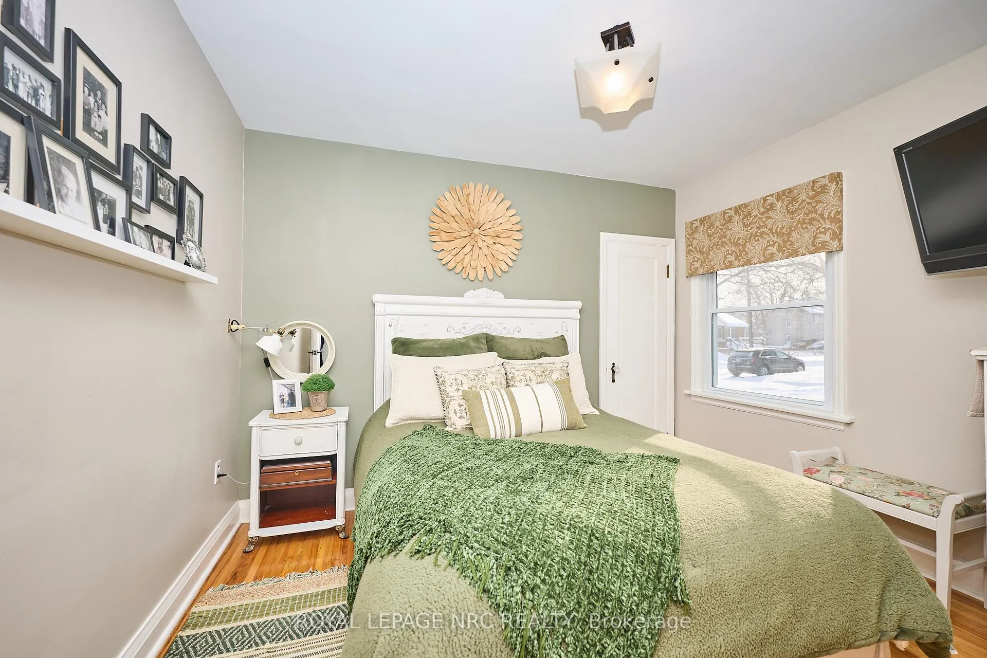 Photo 17 of 7 Perth Street, St. Catharines, E. Chester — HOMEH