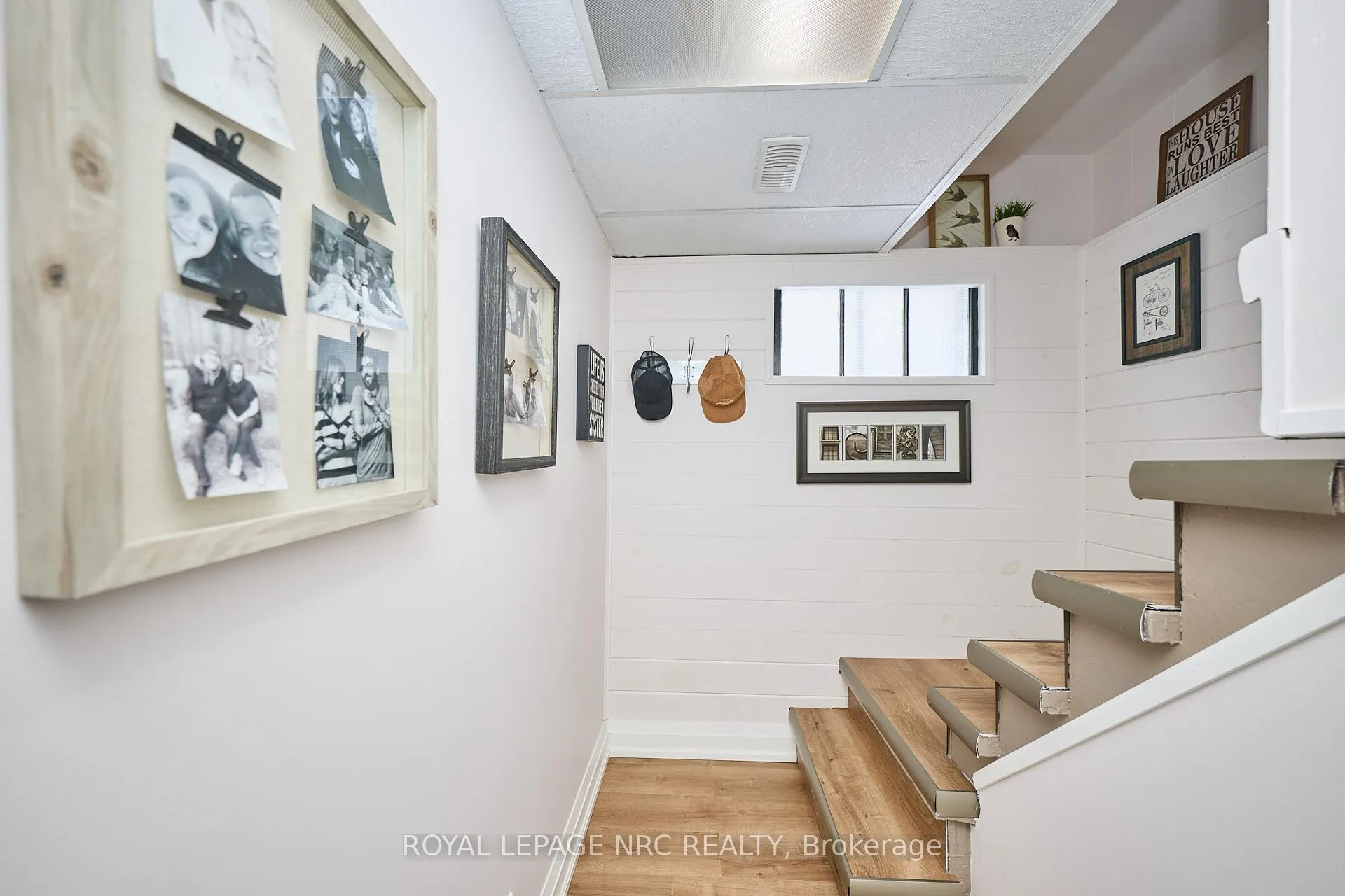 Photo 21 of 7 Perth Street, St. Catharines, E. Chester — HOMEH
