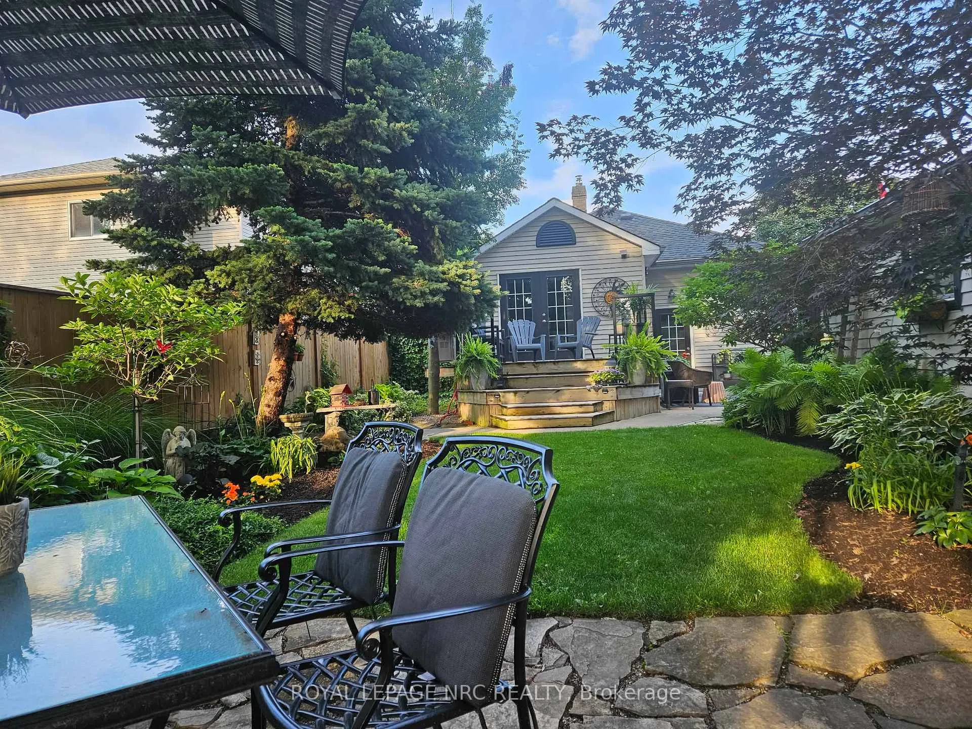 Photo 36 of 7 Perth Street, St. Catharines, E. Chester — HOMEH