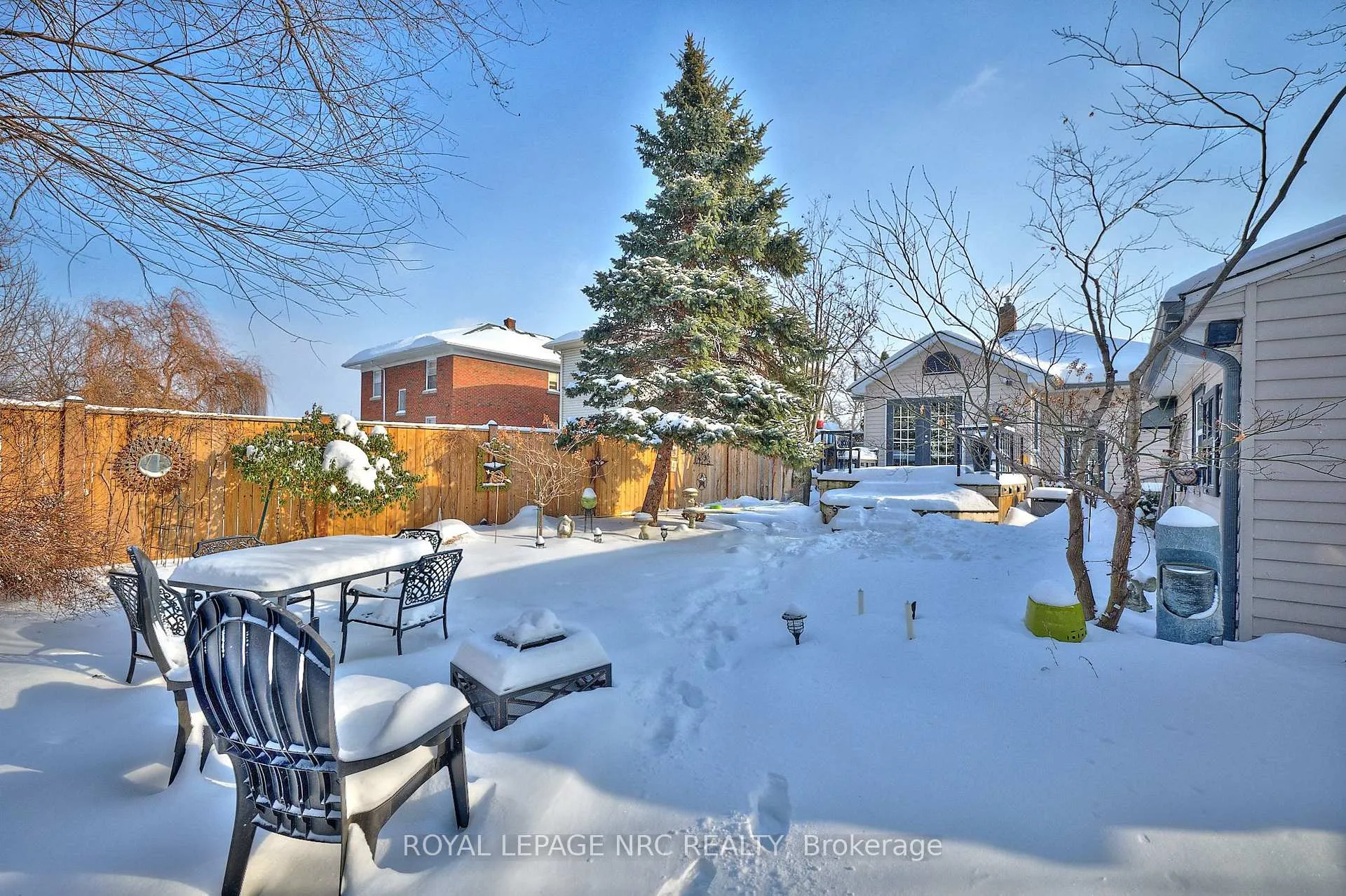 Photo 37 of 7 Perth Street, St. Catharines, E. Chester — HOMEH