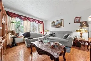 Photo 20 of 53 Bluerock Crescent, Cambridge — HOMEH