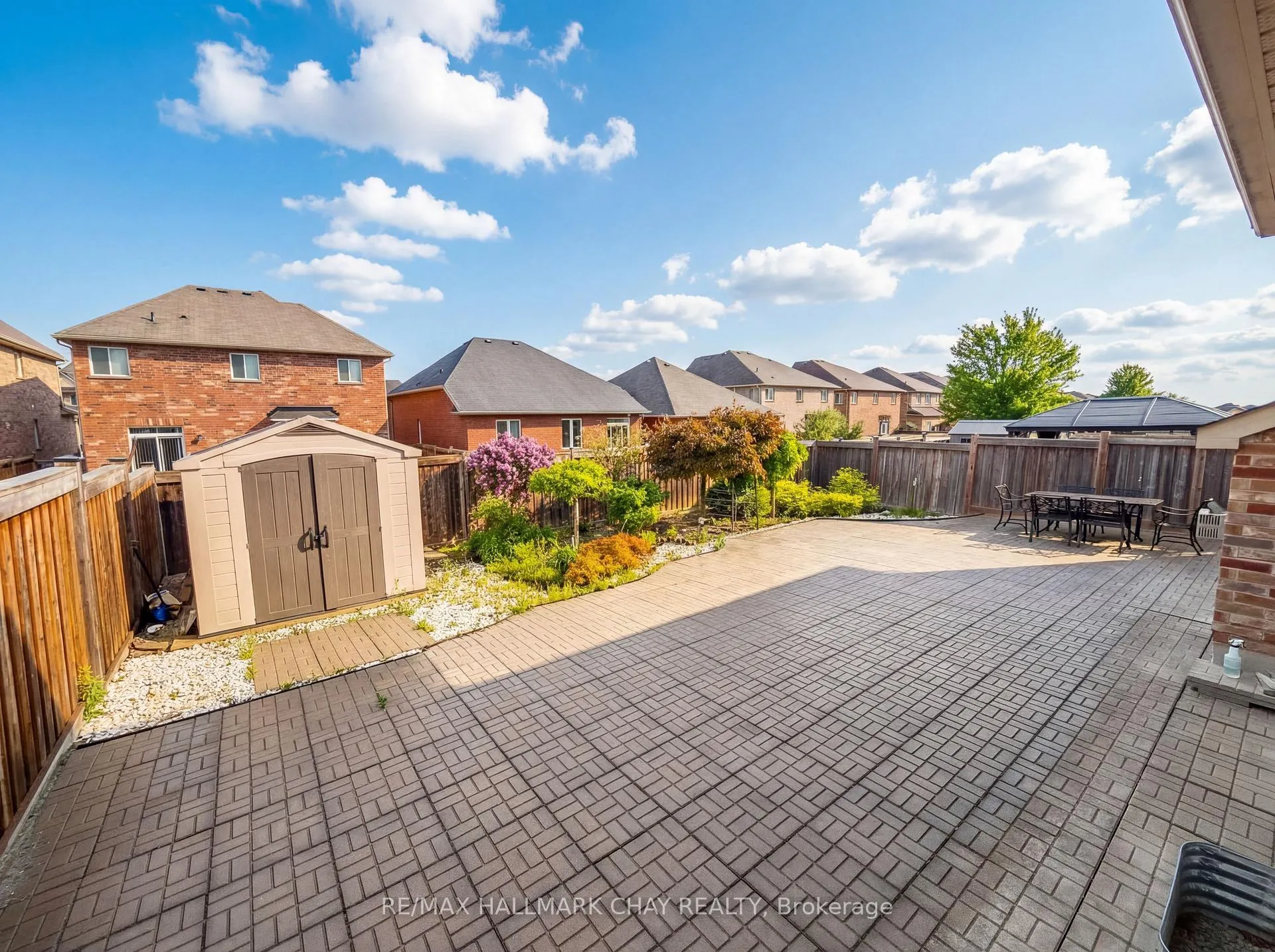 Photo 2 of 1406 Sheldon Street, Innisfil, Alcona — HOMEH