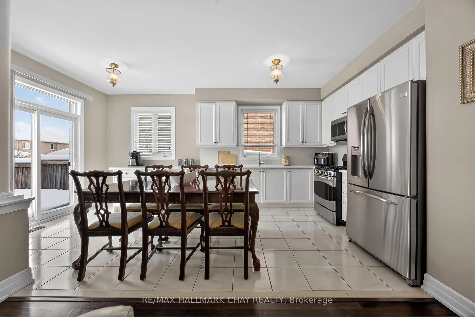 Photo 4 of 1406 Sheldon Street, Innisfil, Alcona — HOMEH
