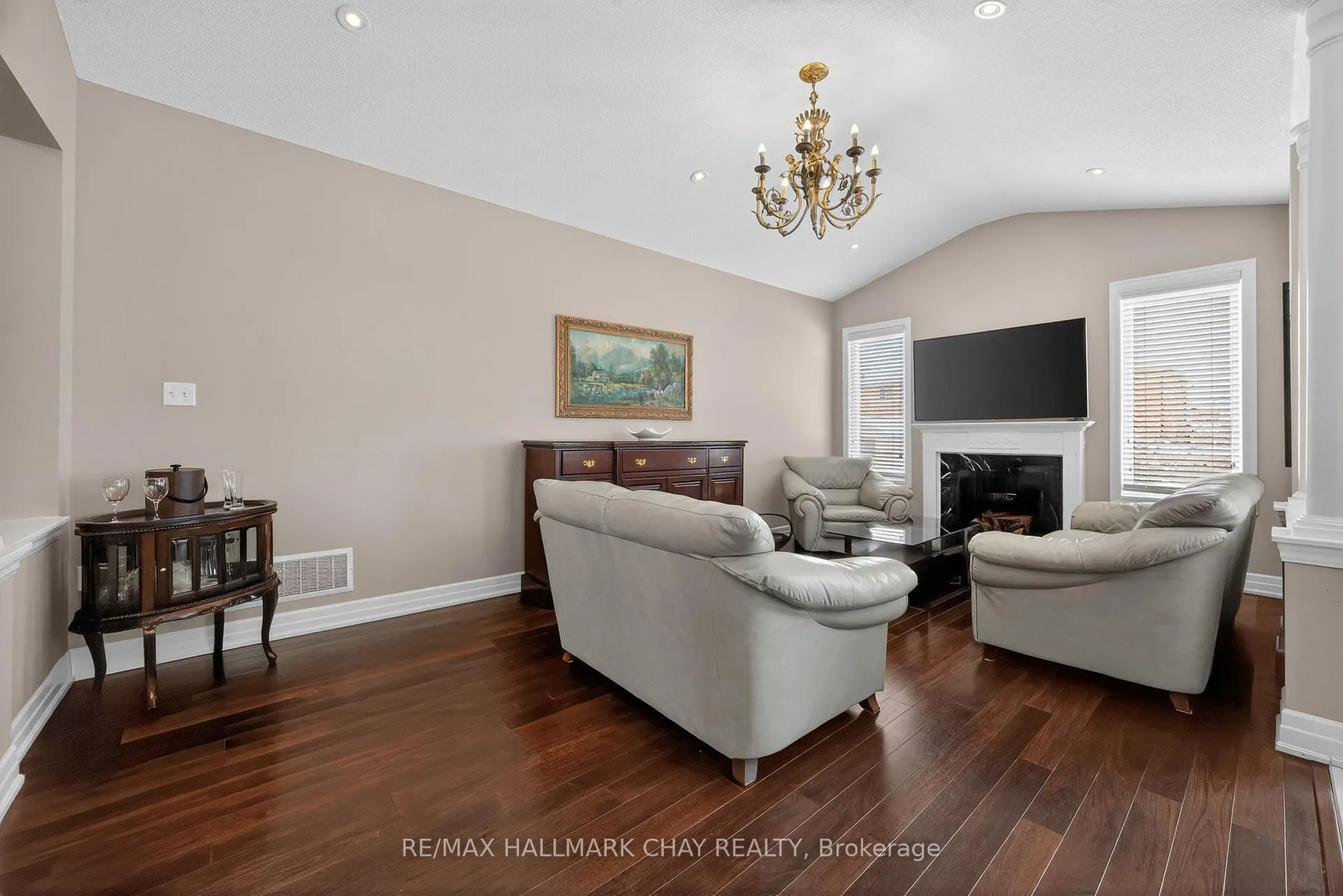 Photo 8 of 1406 Sheldon Street, Innisfil, Alcona — HOMEH