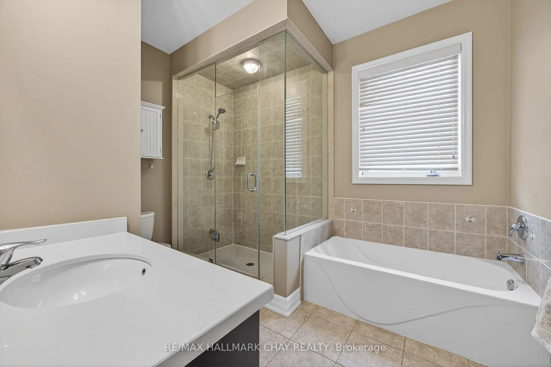 Photo 12 of 1406 Sheldon Street, Innisfil, Alcona — HOMEH