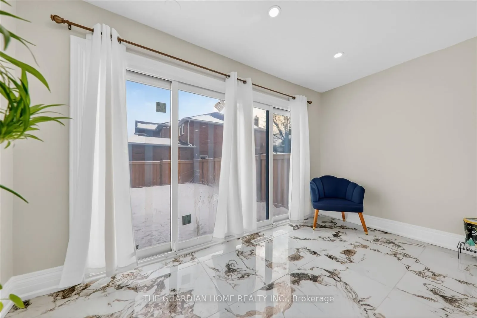 Photo 20 of 1 Arisaig Drive, Vaughan, Maple — HOMEH