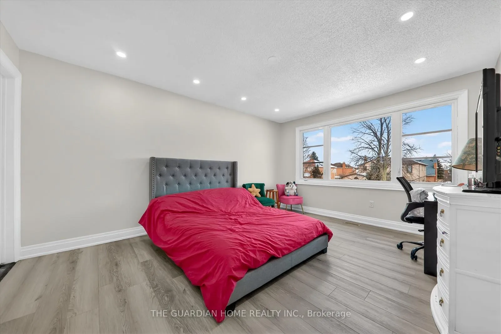 Photo 35 of 1 Arisaig Drive, Vaughan, Maple — HOMEH