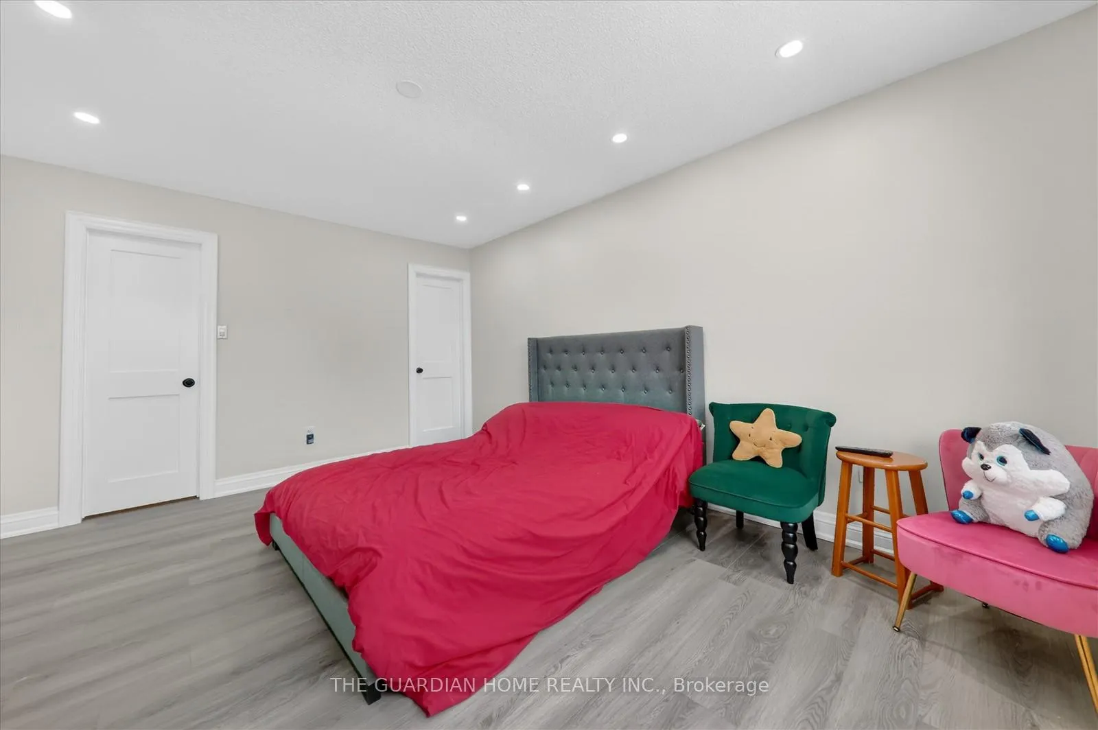 Photo 37 of 1 Arisaig Drive, Vaughan, Maple — HOMEH