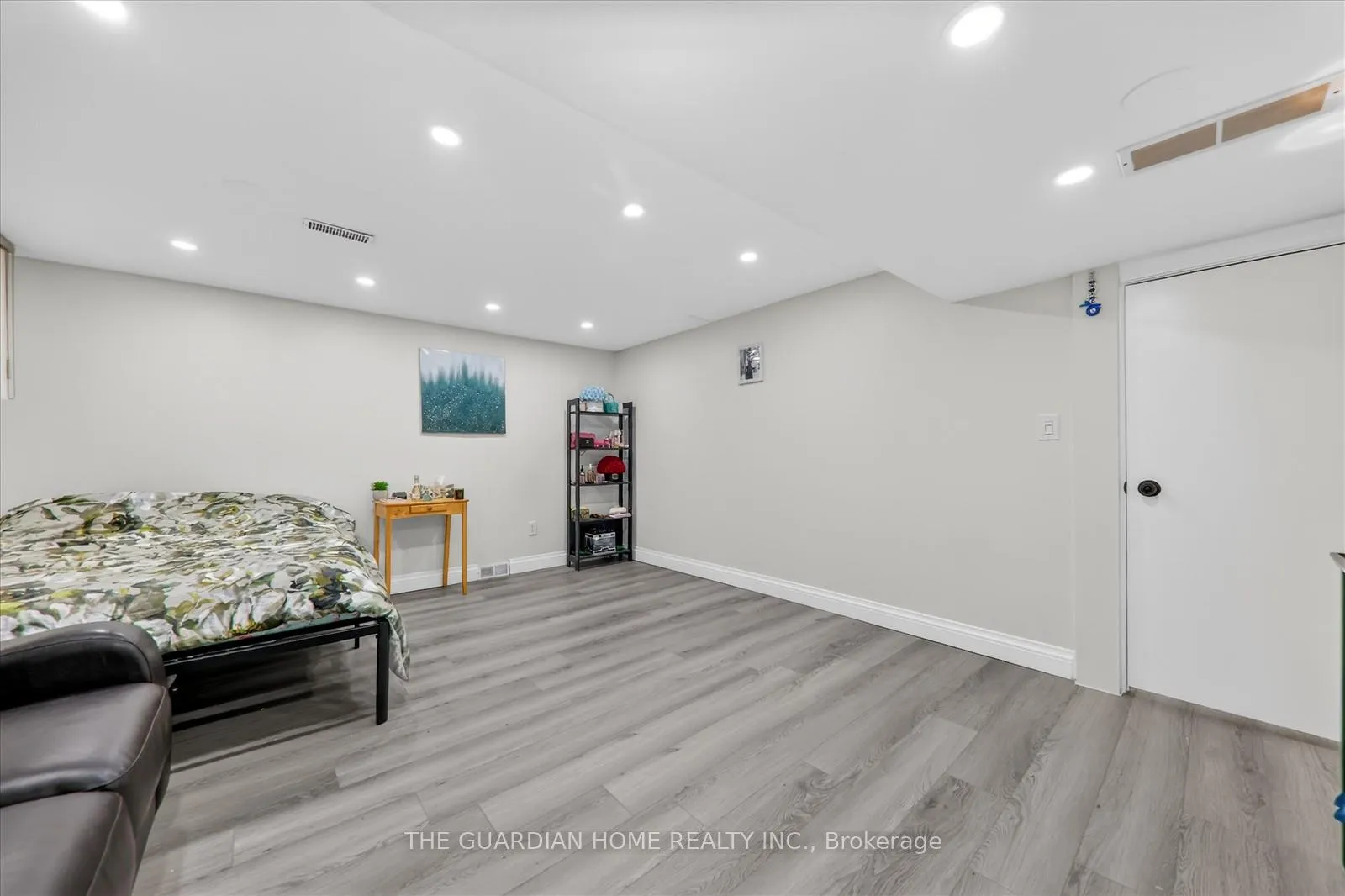 Photo 46 of 1 Arisaig Drive, Vaughan, Maple — HOMEH