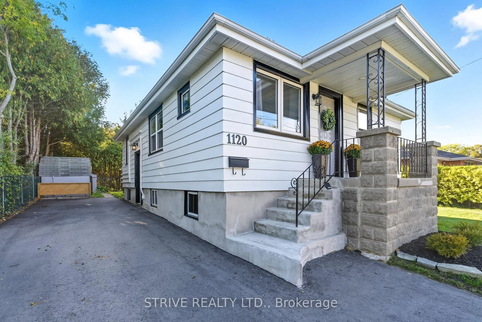 Photo 2 of 1120 Somerville Street, Oshawa, Centennial — HOMEH
