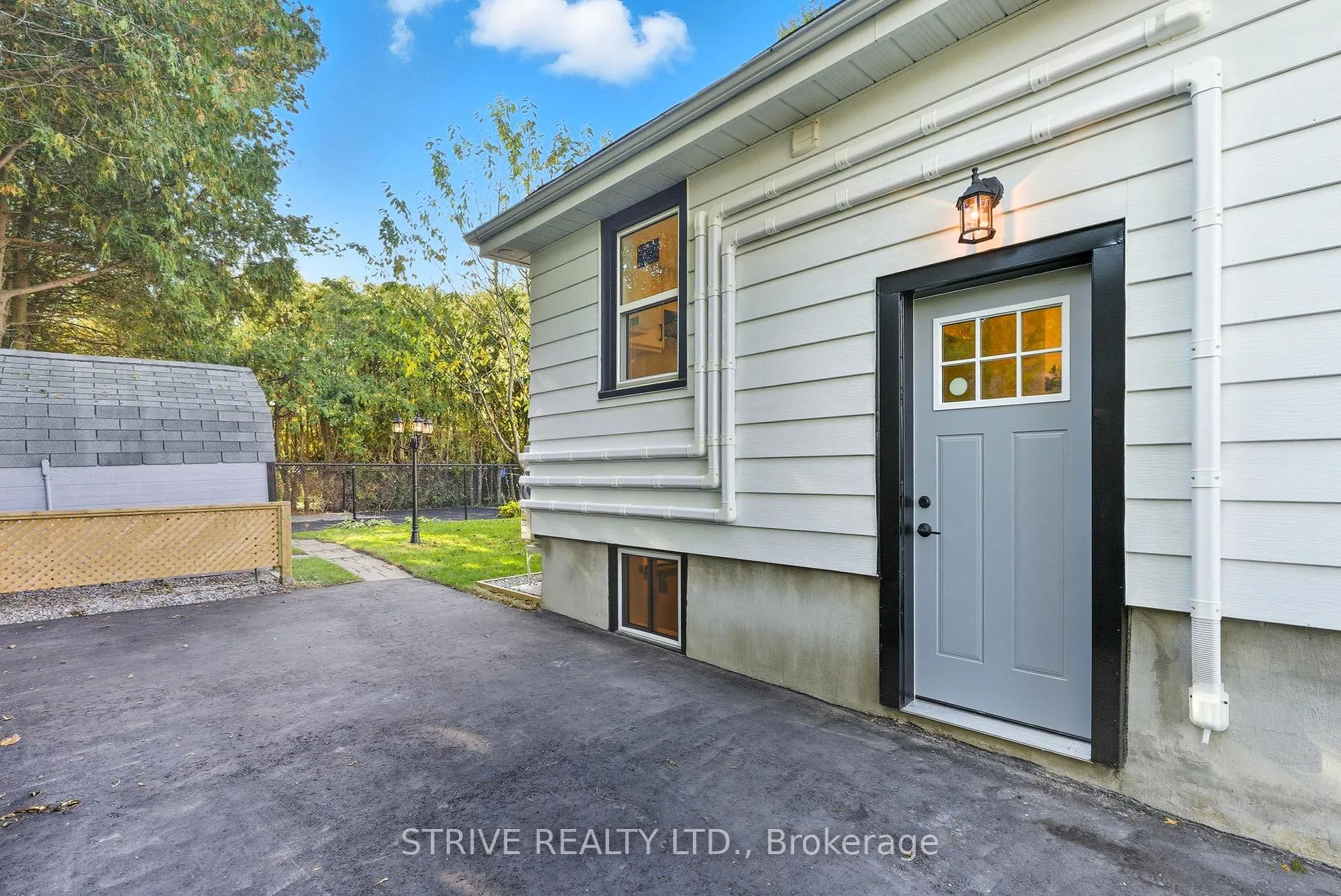 Photo 3 of 1120 Somerville Street, Oshawa, Centennial — HOMEH