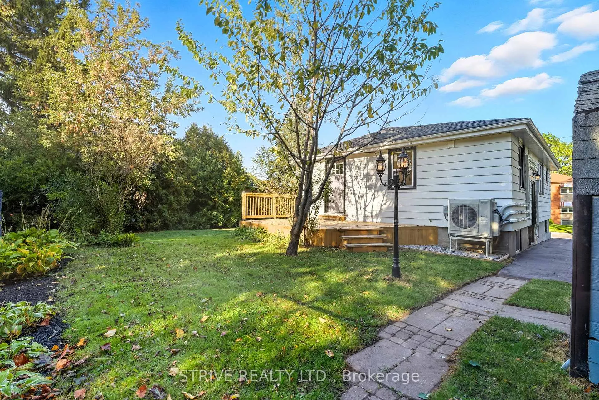Photo 40 of 1120 Somerville Street, Oshawa, Centennial — HOMEH