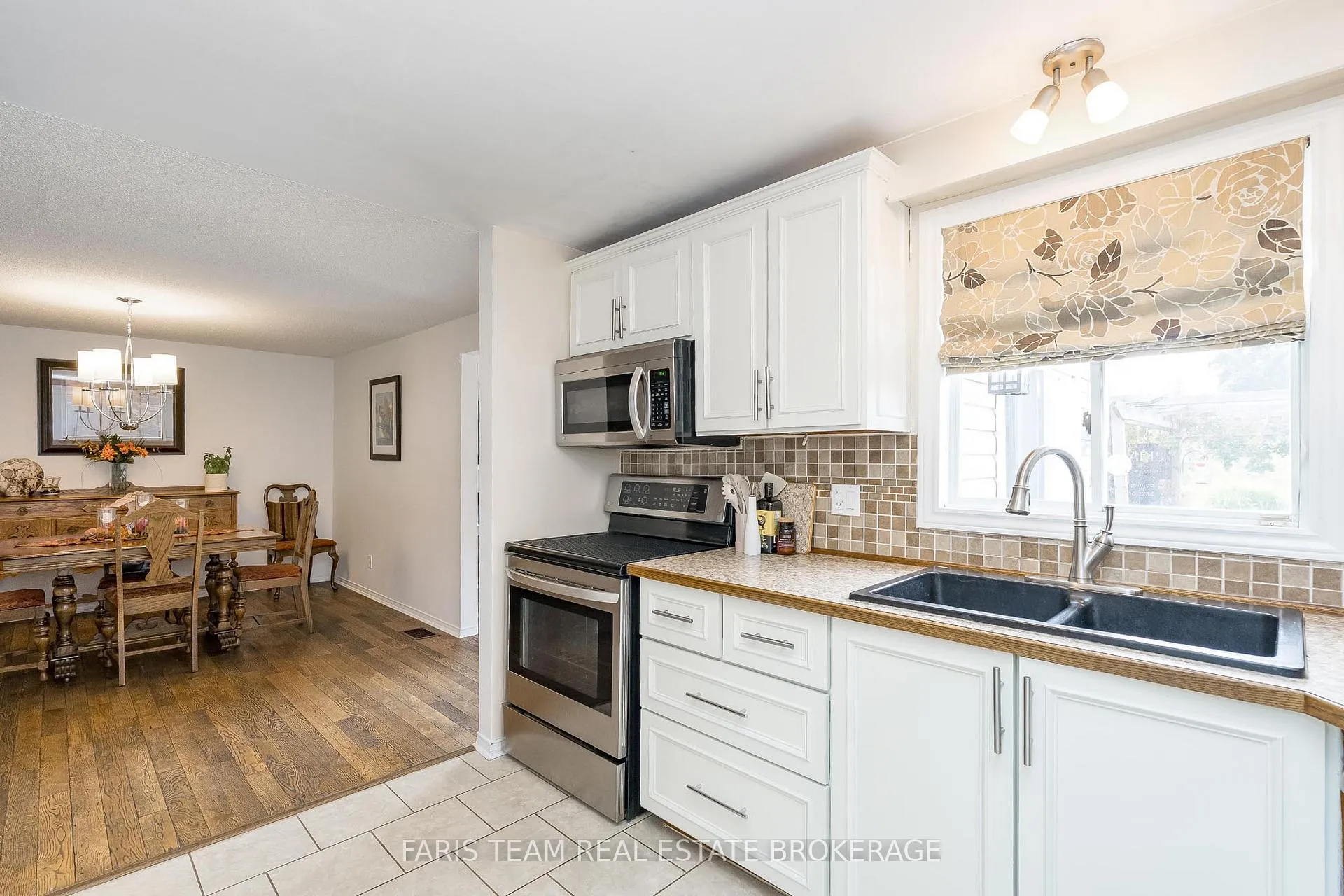 Photo 10 of 81 Corner Brook Trail, Innisfil, Alcona — HOMEH