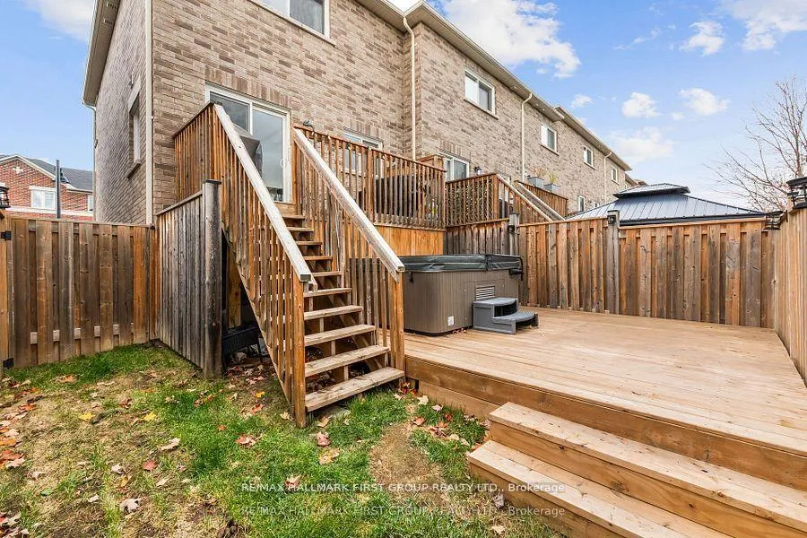 Photo 37 of 93 Markham Trail, Clarington, Bowmanville — HOMEH