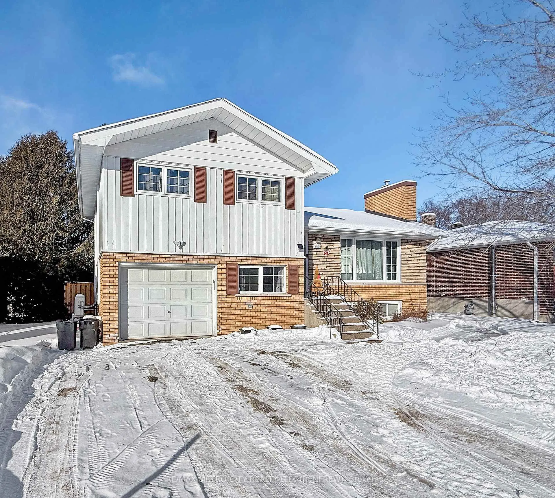 Photo 1 of 268 Wade Avenue, Renfrew — HOMEH