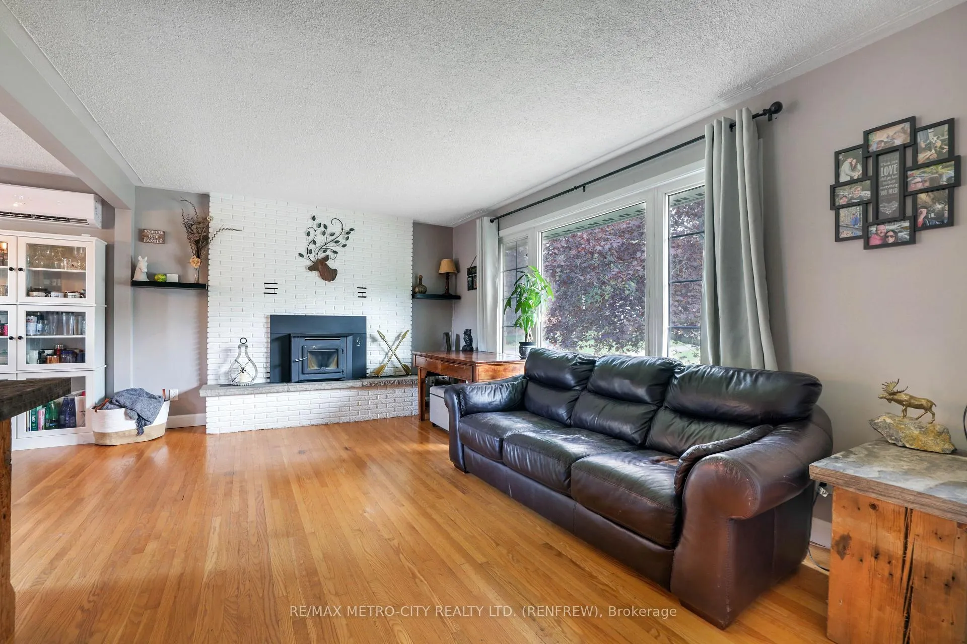 Photo 8 of 268 Wade Avenue, Renfrew — HOMEH