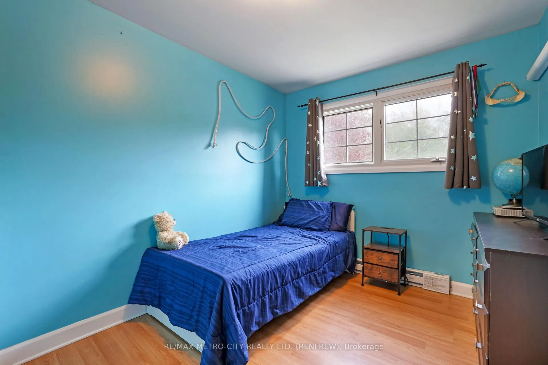 Photo 17 of 268 Wade Avenue, Renfrew — HOMEH
