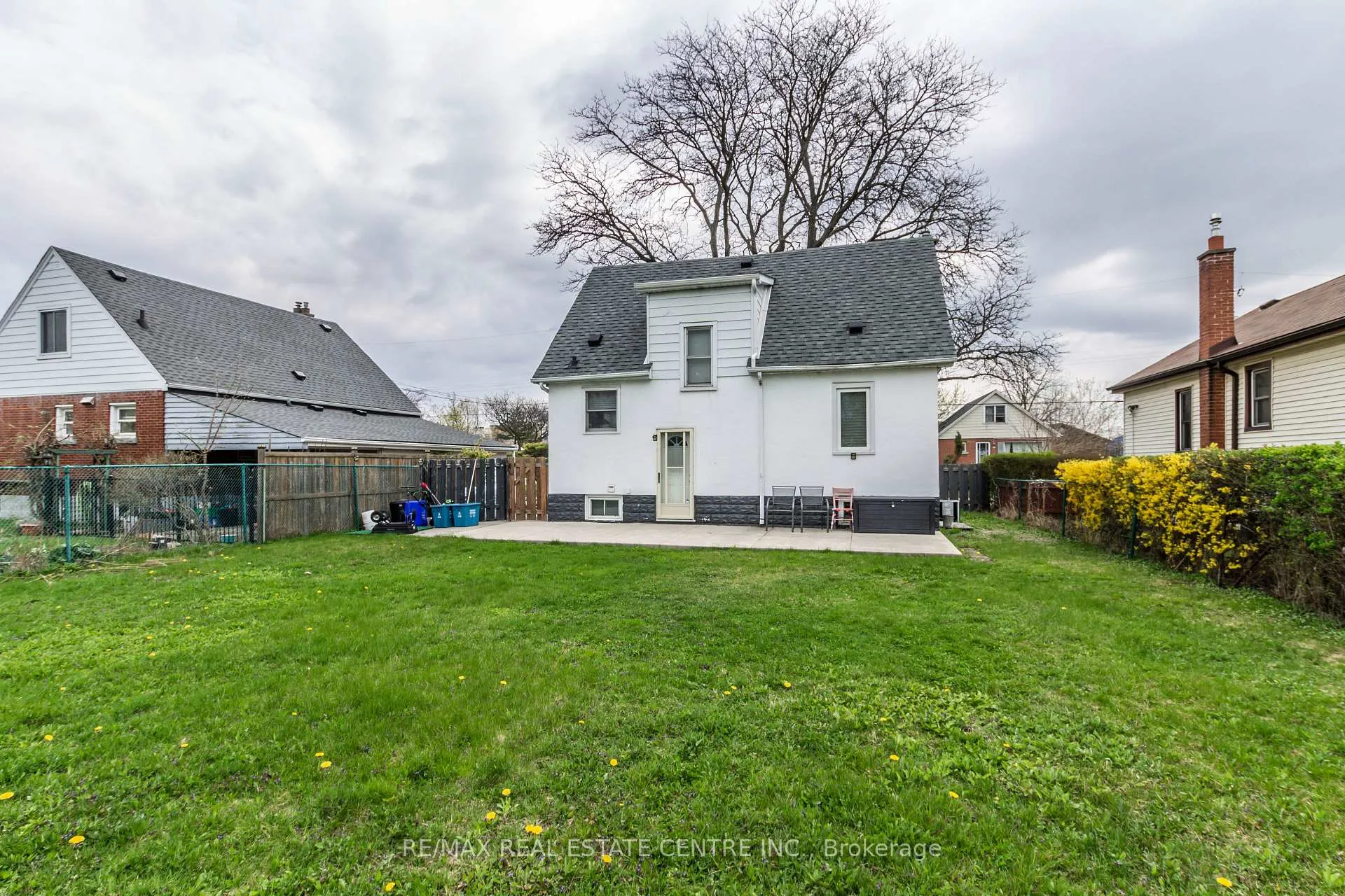 Photo 29 of 20 West 1st Street, Hamilton, Bonnington — HOMEH