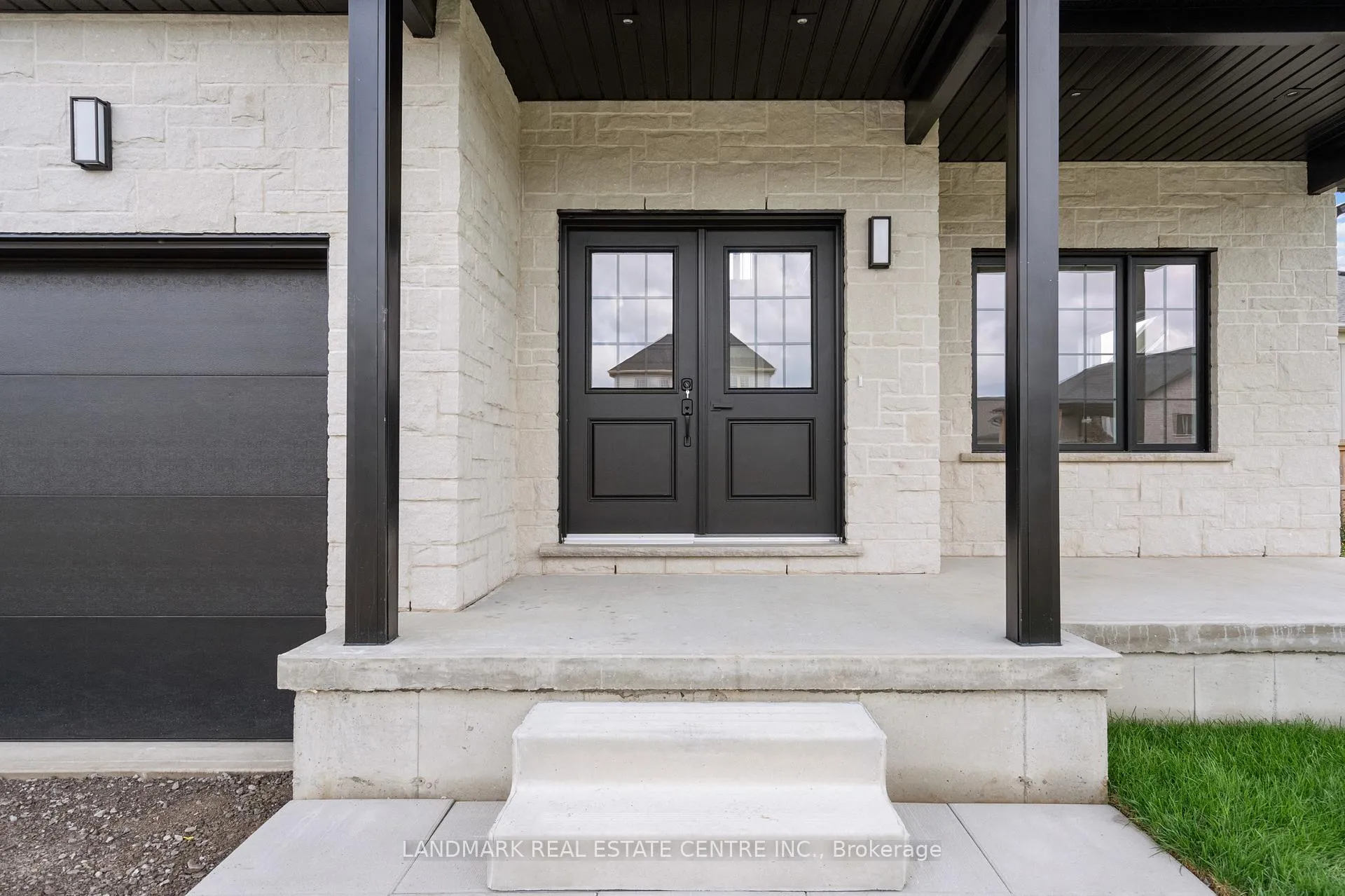 Photo 10 of 23 Autumn Avenue, Thorold, Allanburg/Thorold South — HOMEH