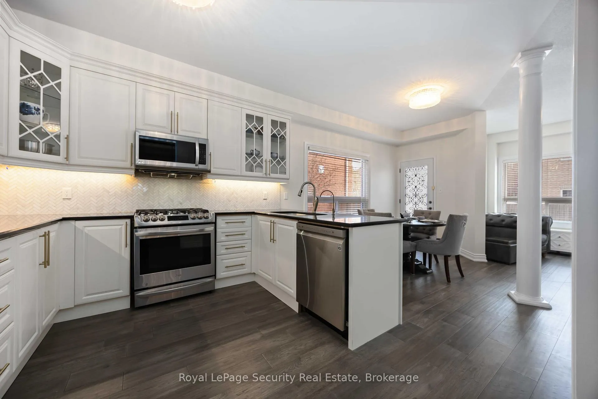 Photo 17 of 59 Marjoram Drive, Ajax, South East — HOMEH