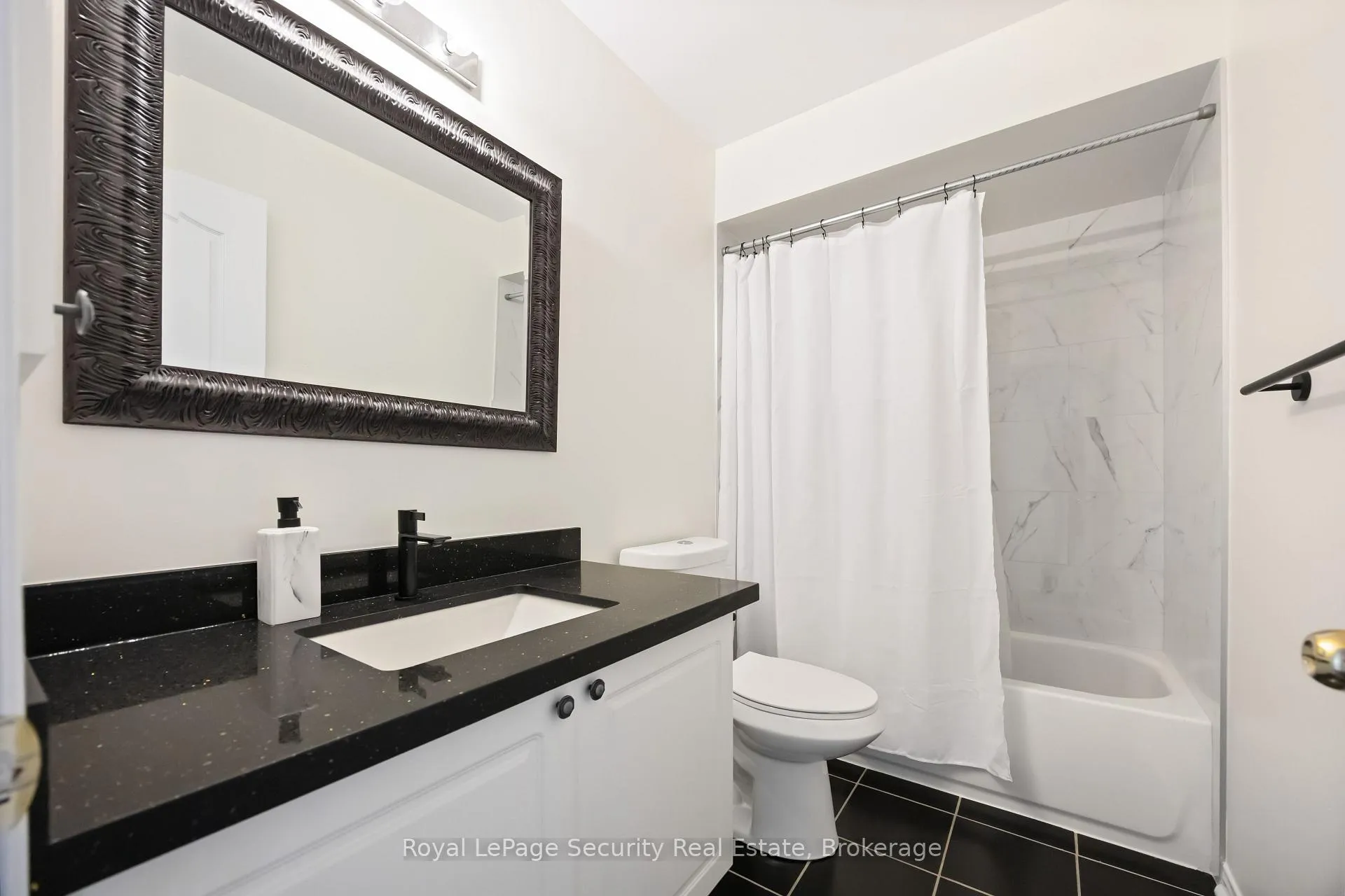 Photo 27 of 59 Marjoram Drive, Ajax, South East — HOMEH