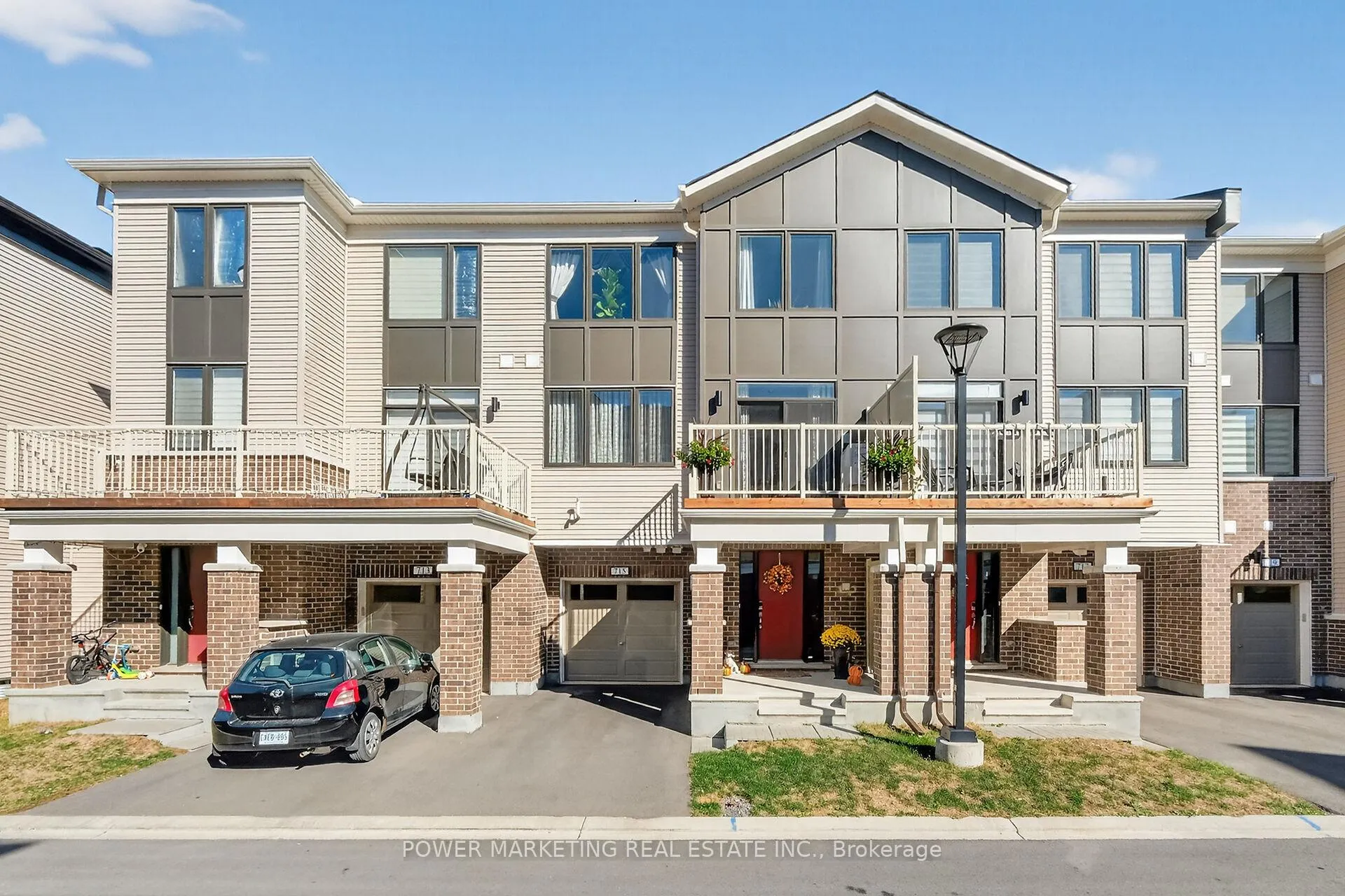Photo 3 of 715 Hydrus Private, Ottawa, Barrhaven - Half Moon Bay — HOMEH