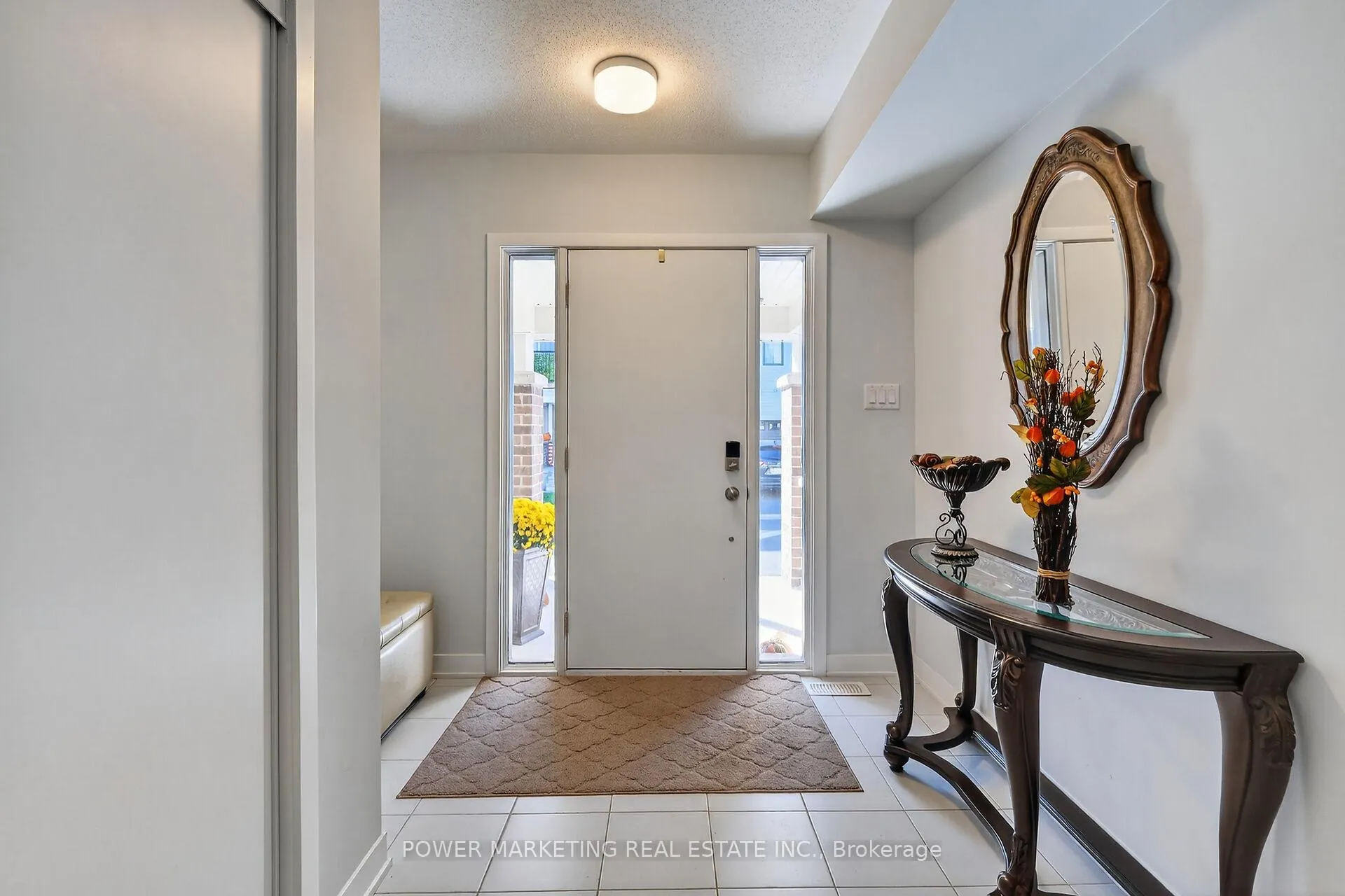 Photo 5 of 715 Hydrus Private, Ottawa, Barrhaven - Half Moon Bay — HOMEH