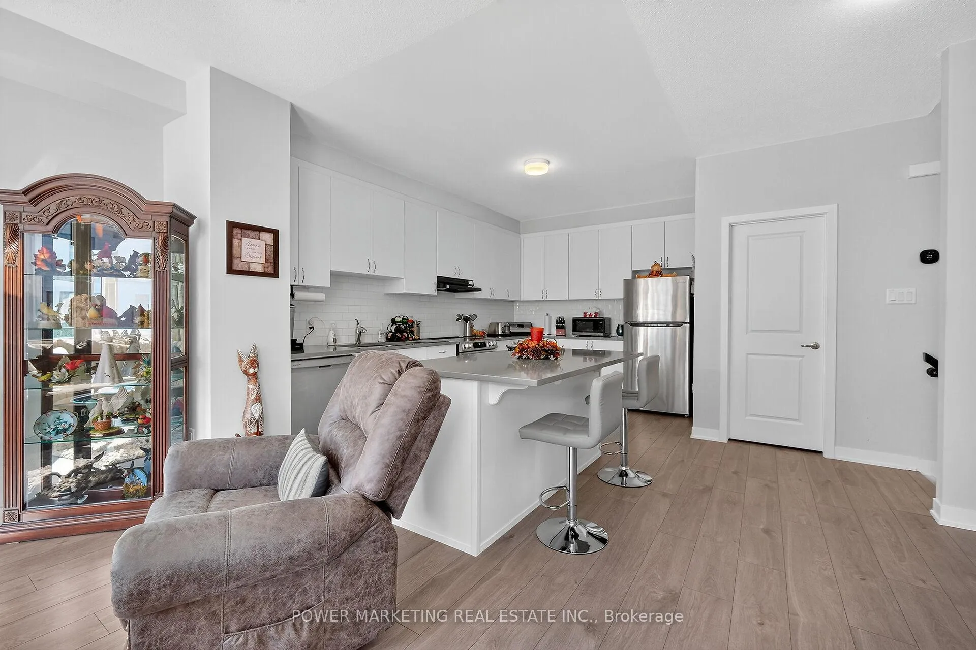 Photo 13 of 715 Hydrus Private, Ottawa, Barrhaven - Half Moon Bay — HOMEH