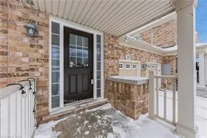 Photo 2 of 19 Blackbird Circle, Cambridge — HOMEH