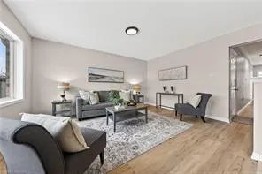Photo 10 of 19 Blackbird Circle, Cambridge — HOMEH