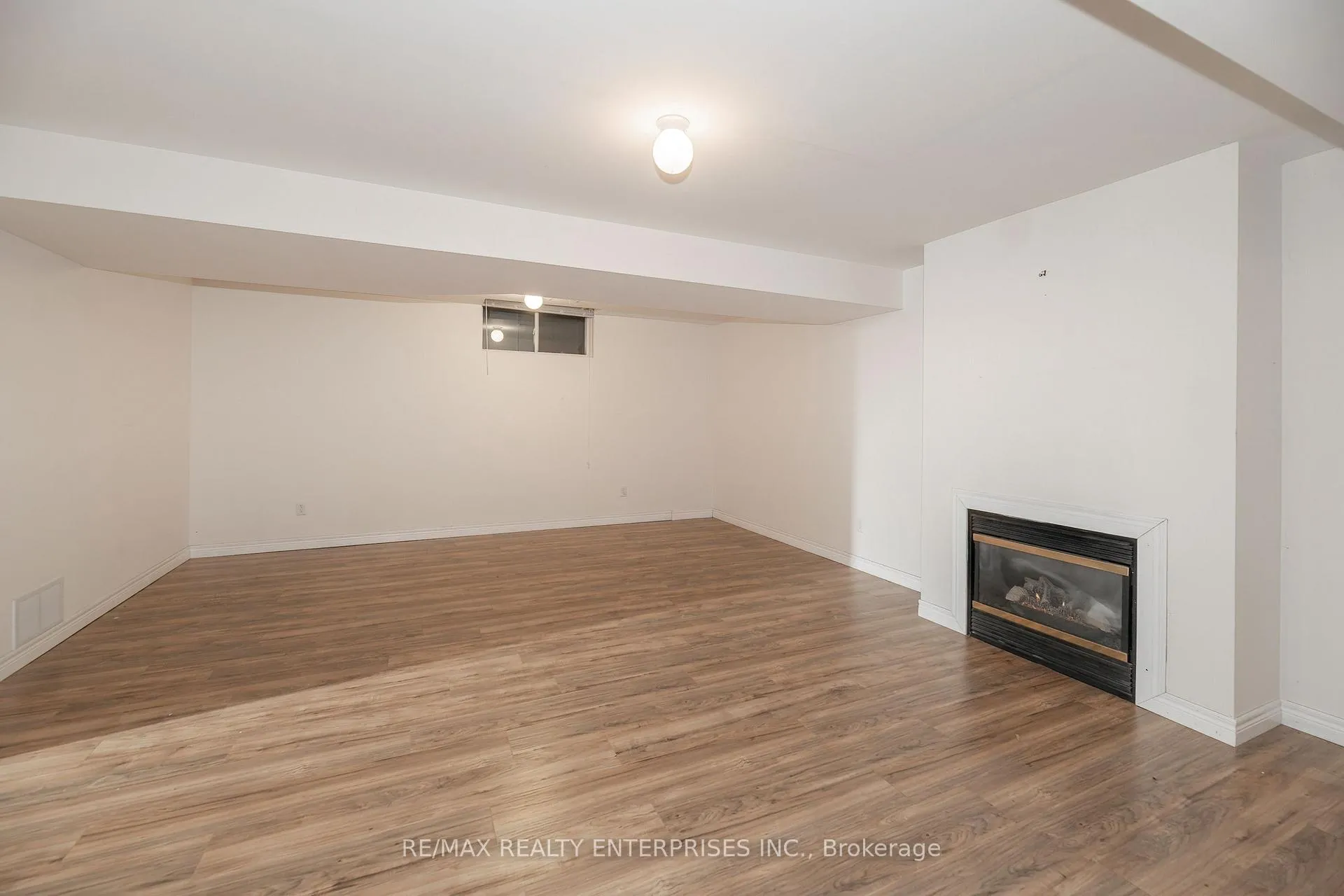Photo 21 of 802 Coldstream Drive, Oshawa, Samac — HOMEH