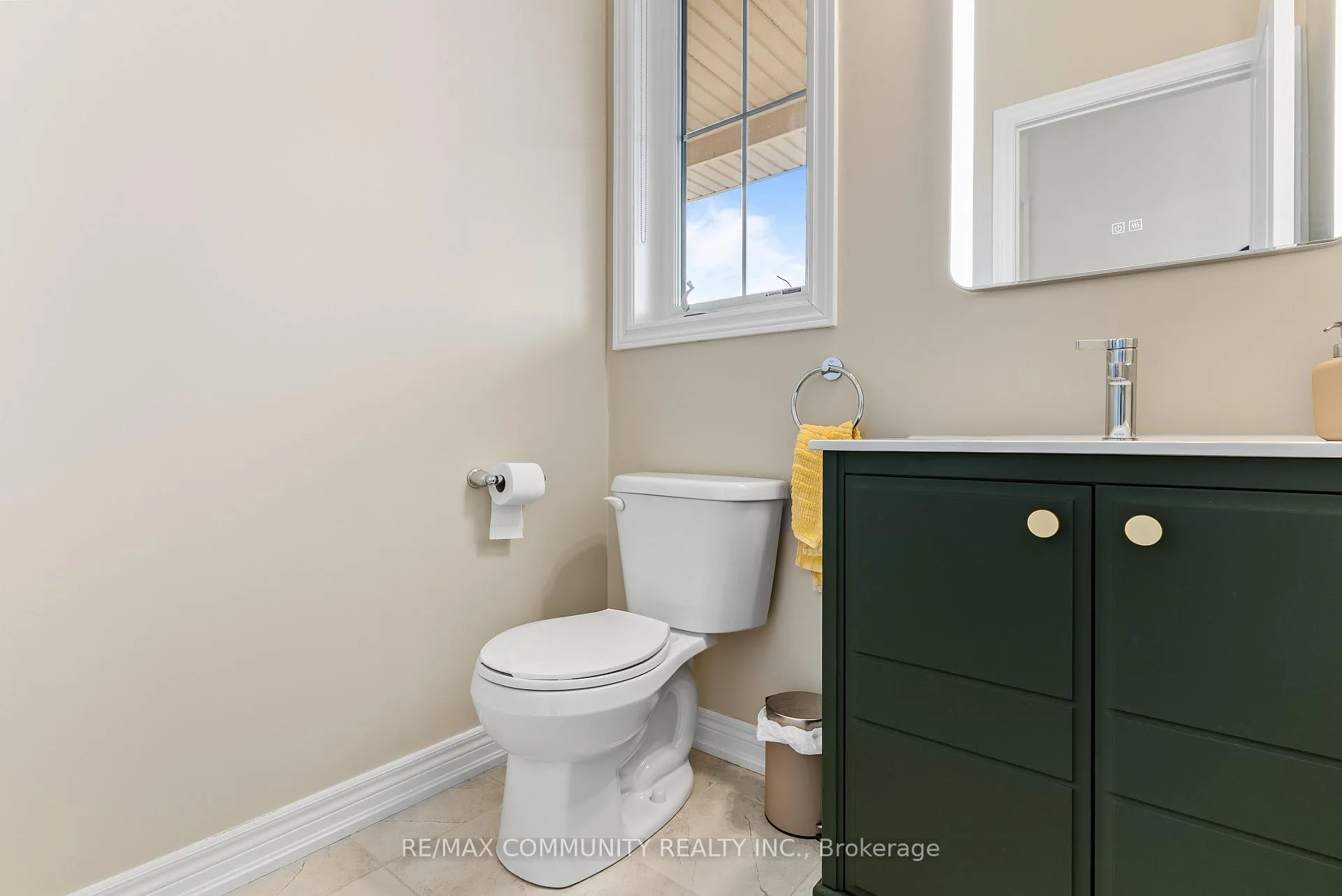 Photo 12 of 88 Littlewood Drive, Whitby, Rural Whitby — HOMEH