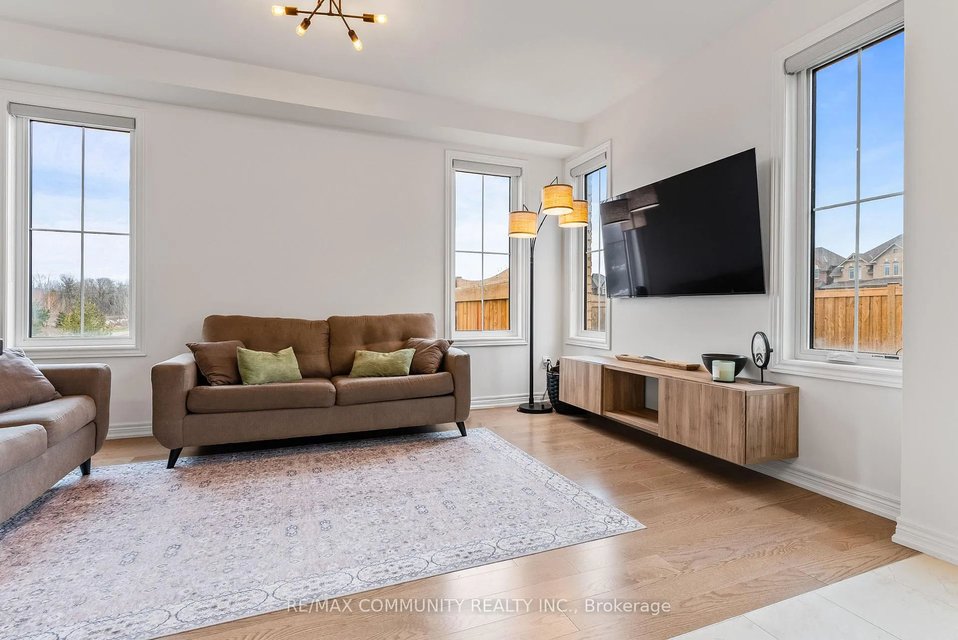 Photo 16 of 88 Littlewood Drive, Whitby, Rural Whitby — HOMEH